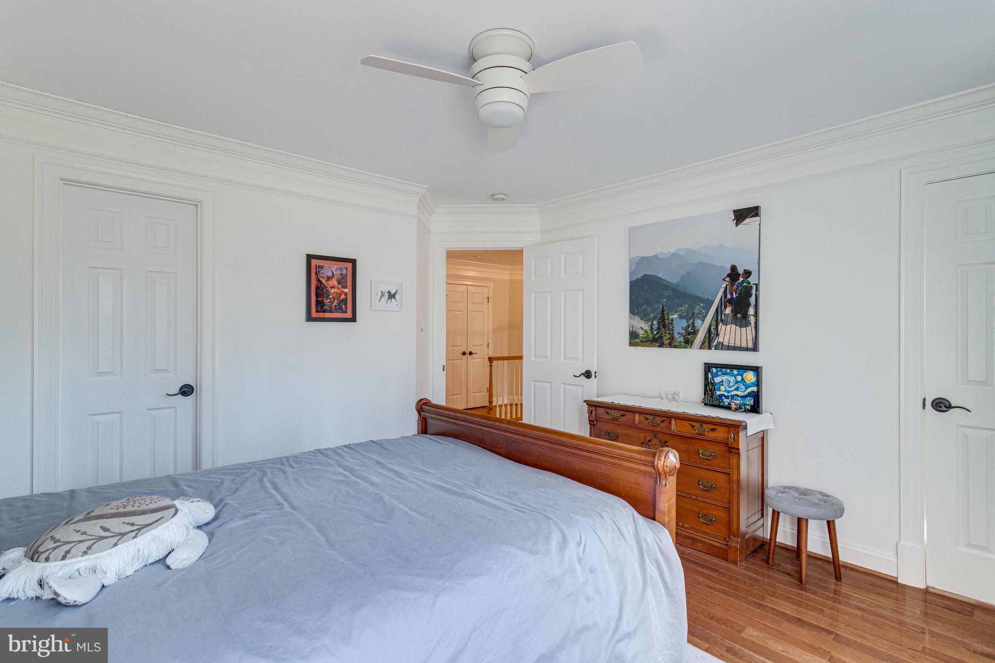 SENECA KNOLL - Residential