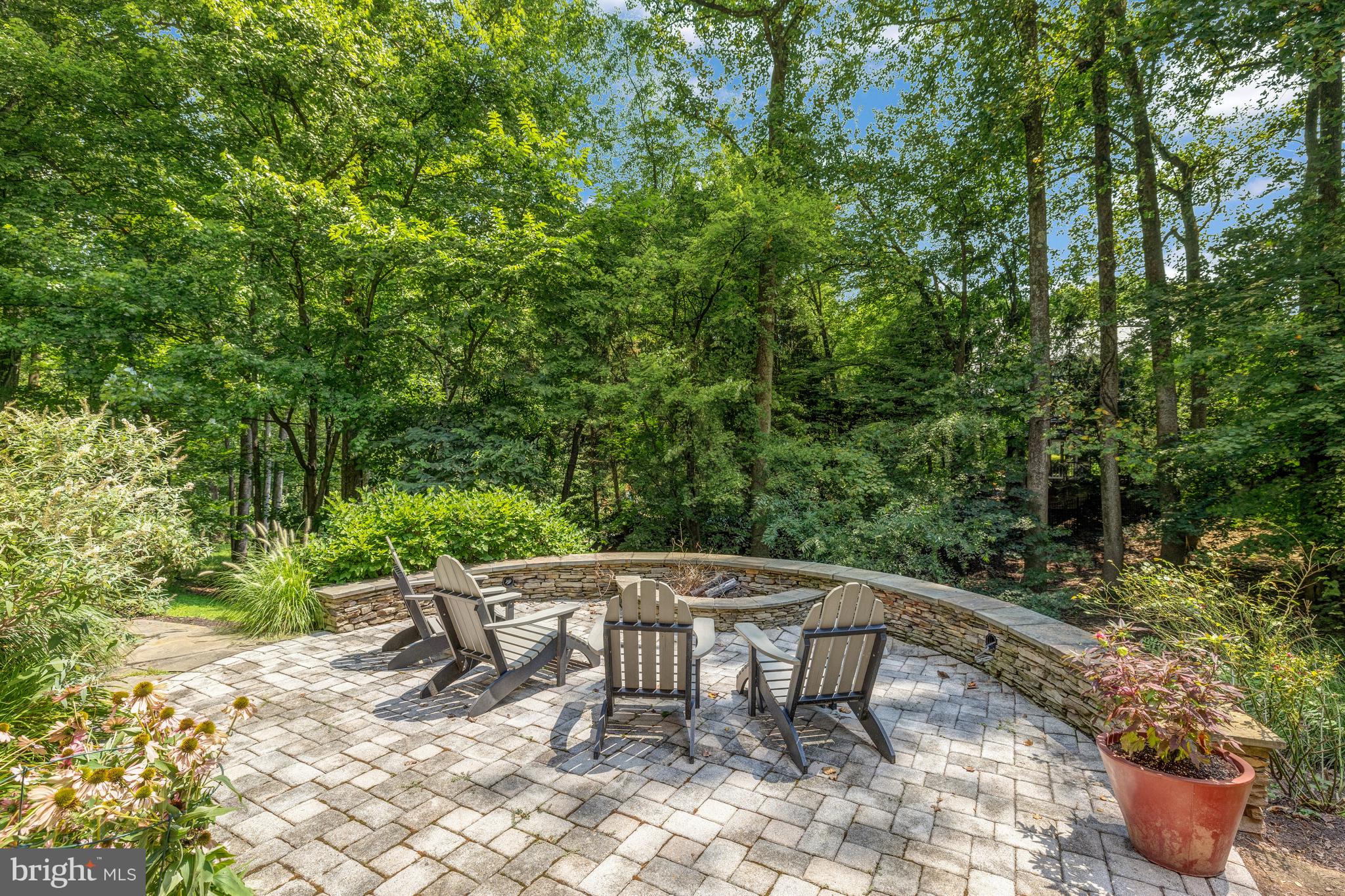 SENECA KNOLL - Residential