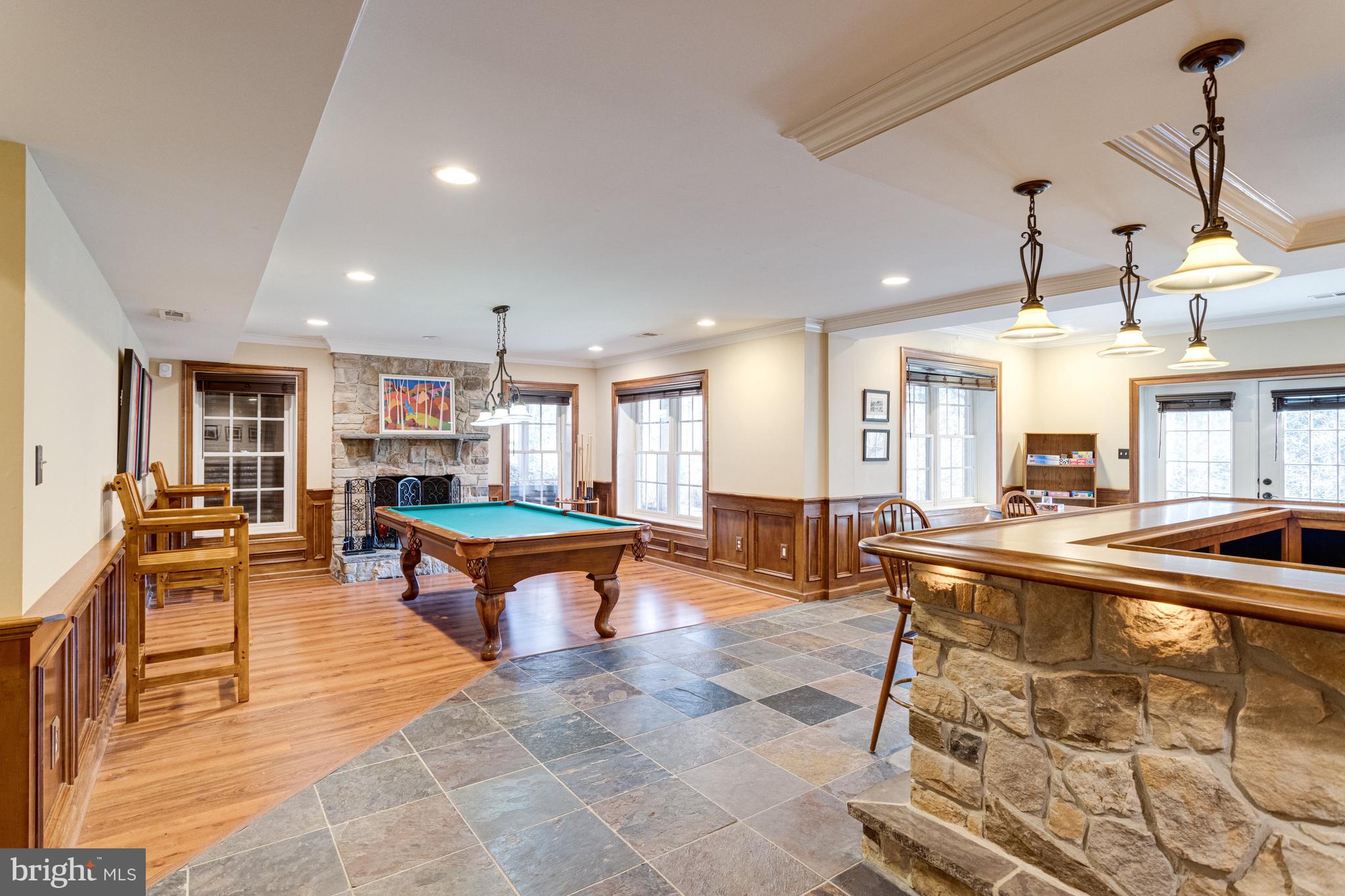 SENECA KNOLL - Residential