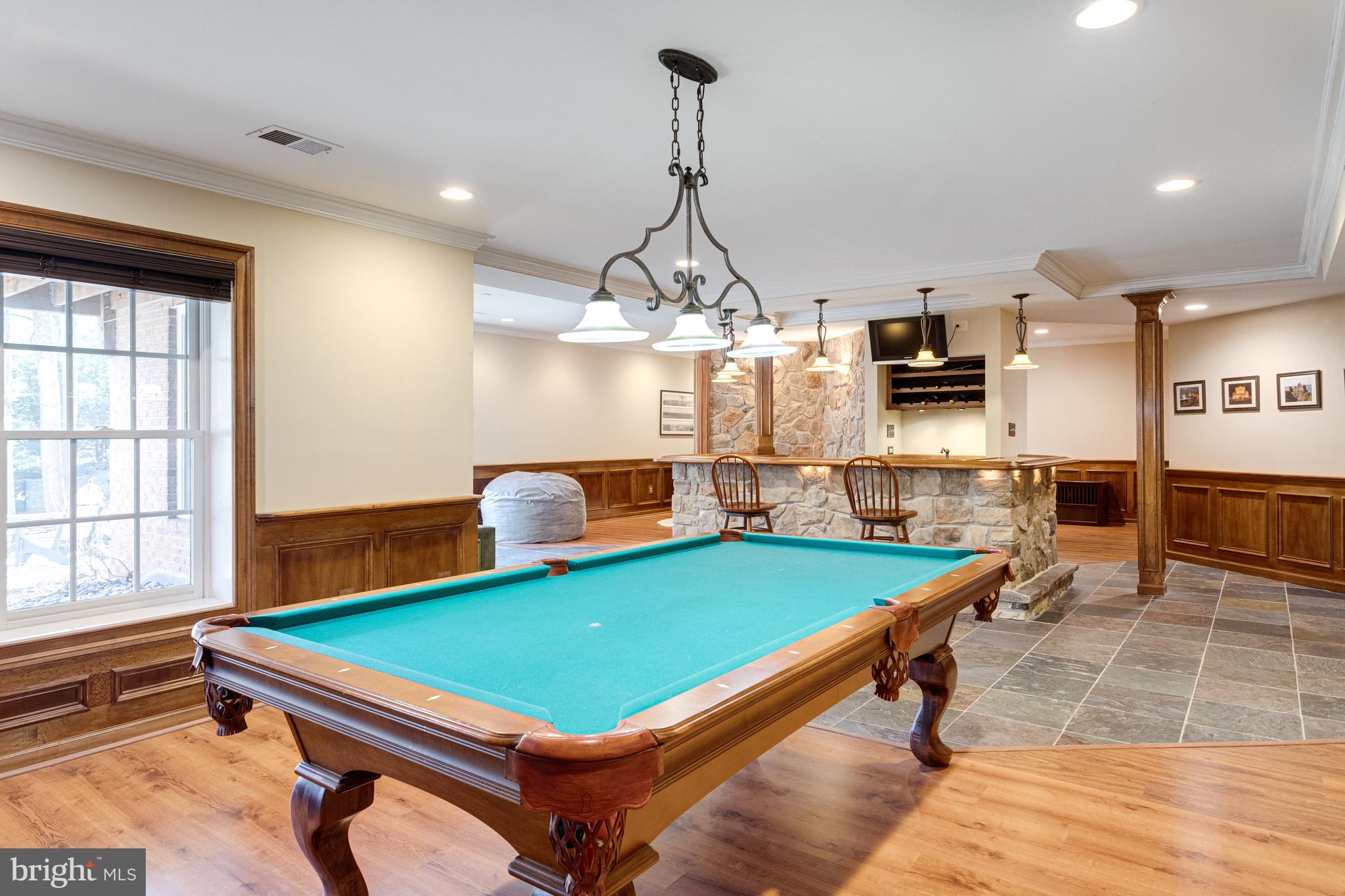 SENECA KNOLL - Residential