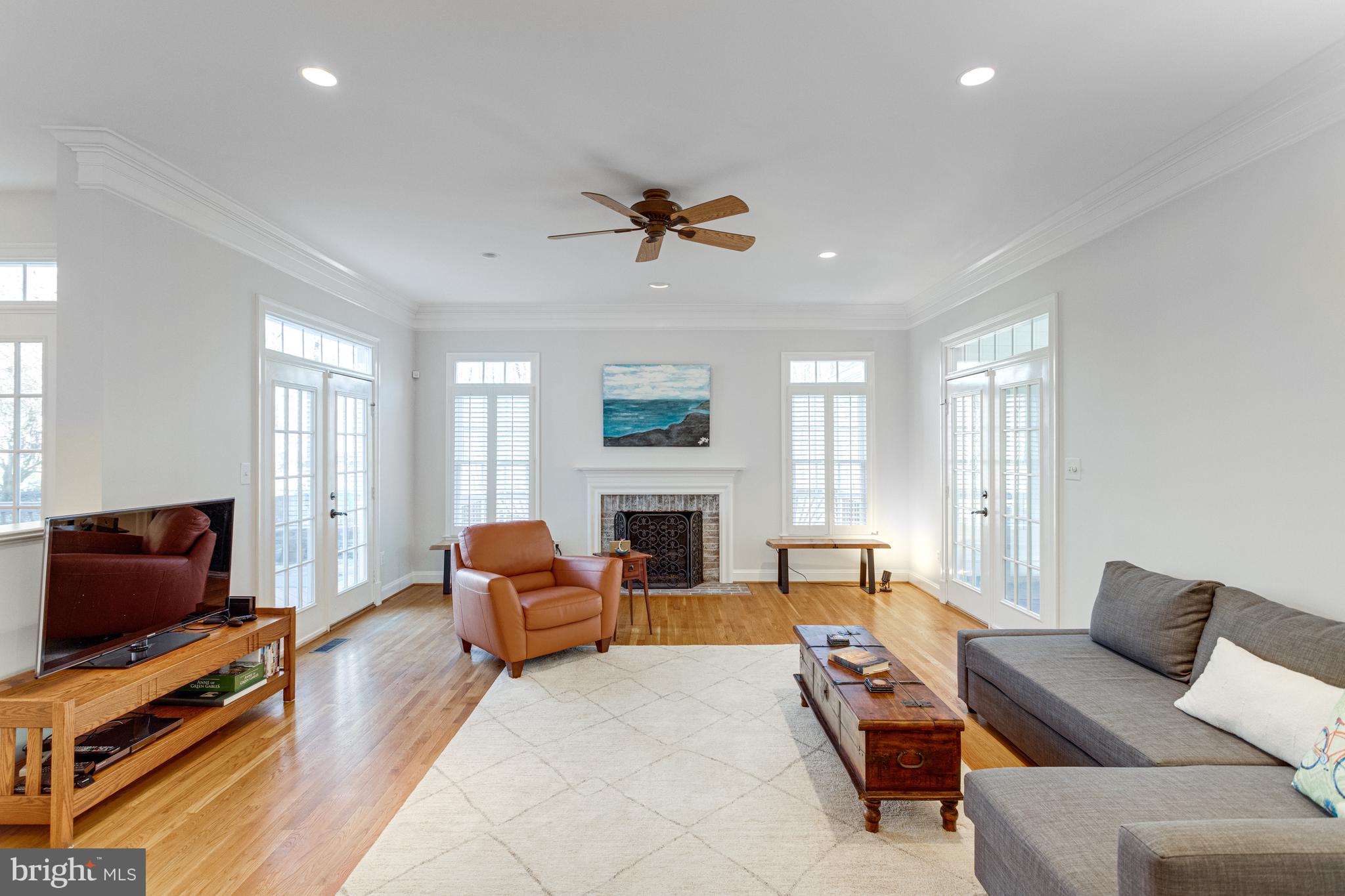 SENECA KNOLL - Residential