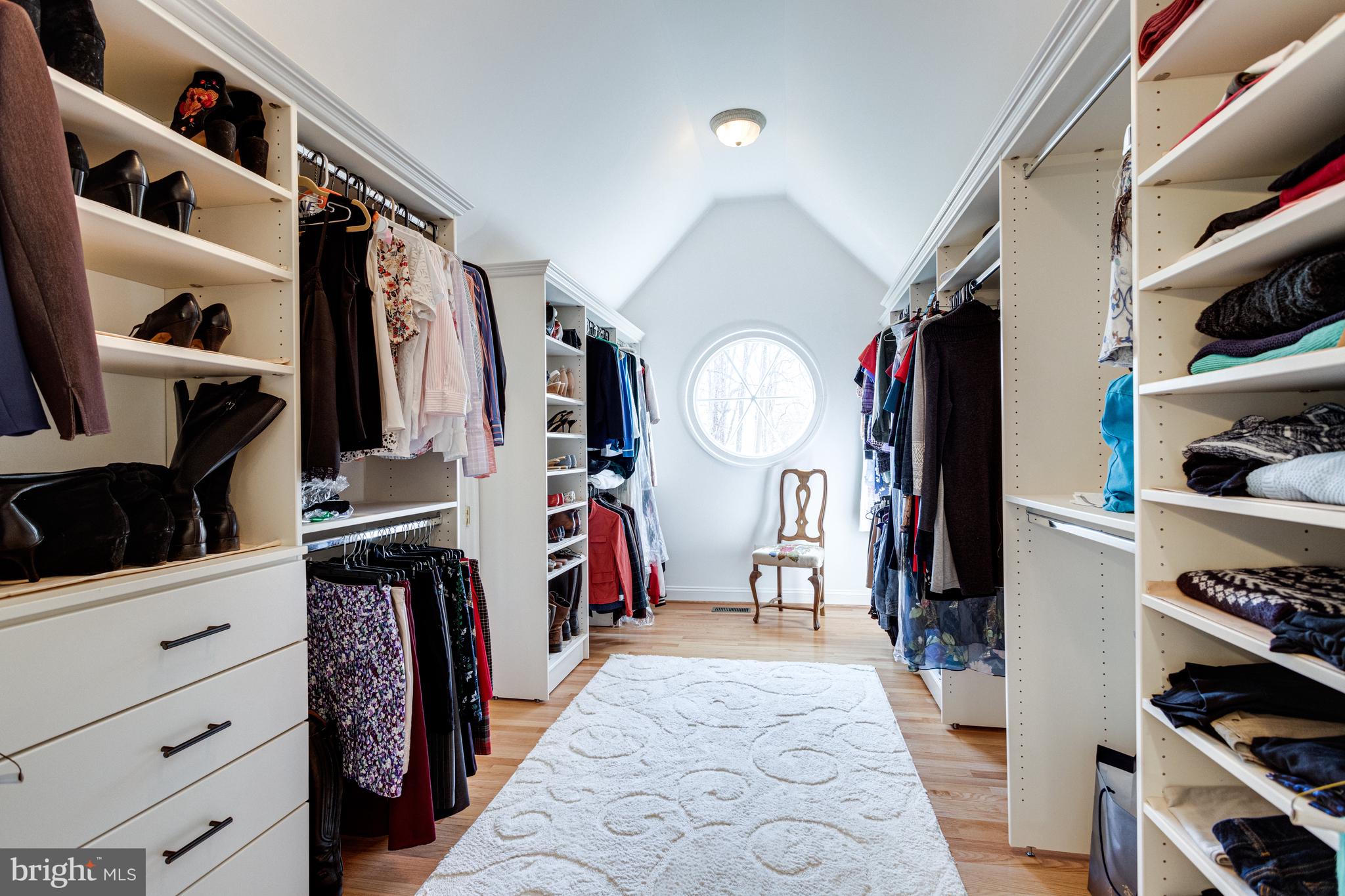 SENECA KNOLL - Residential