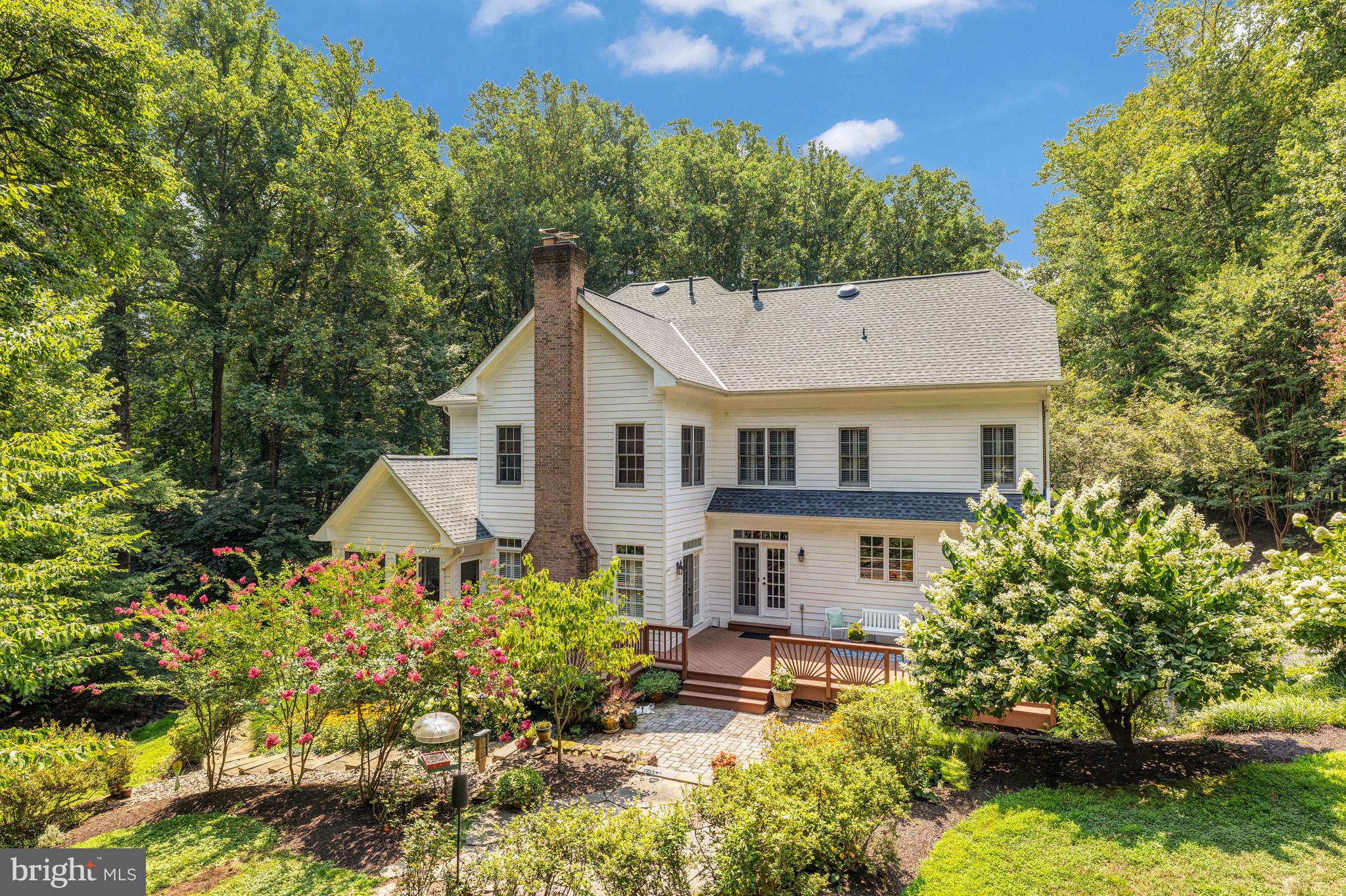 SENECA KNOLL - Residential