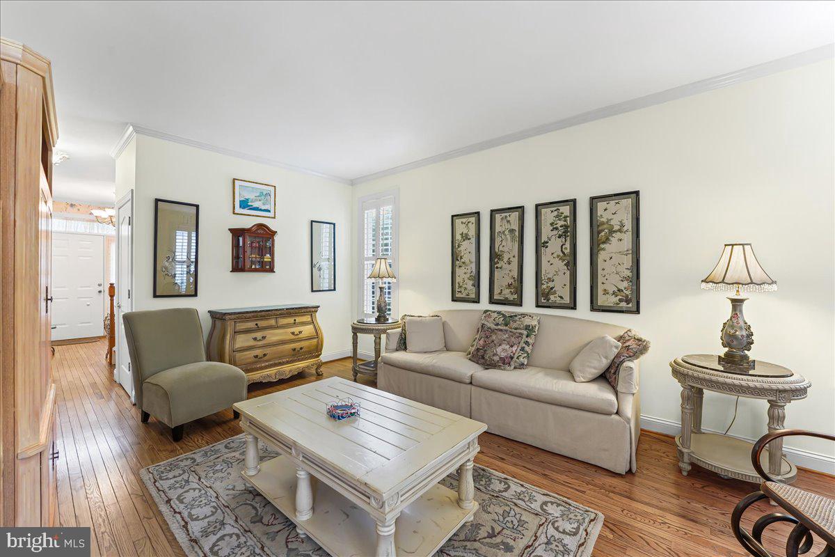 LONGWOOD VILLAGE - Residential