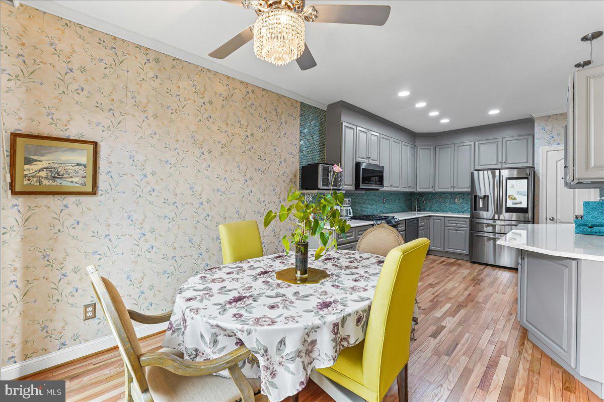 LONGWOOD VILLAGE - Residential