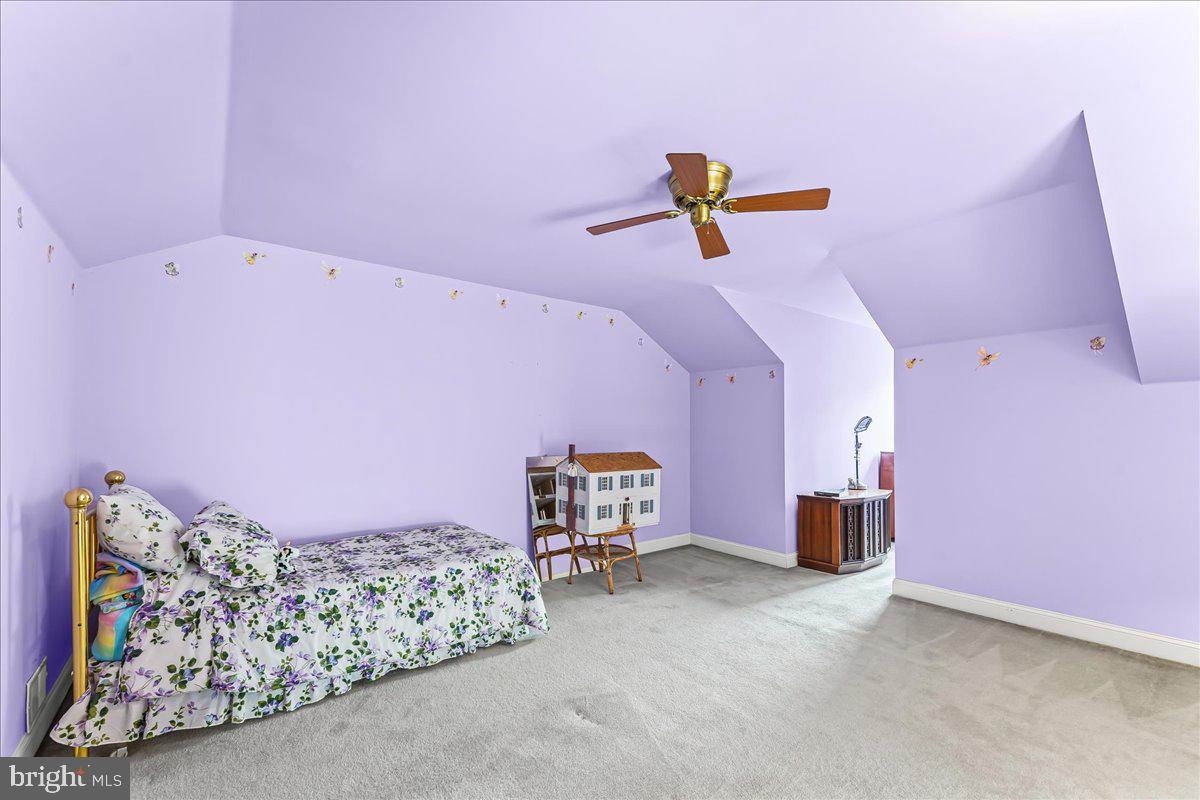 LONGWOOD VILLAGE - Residential