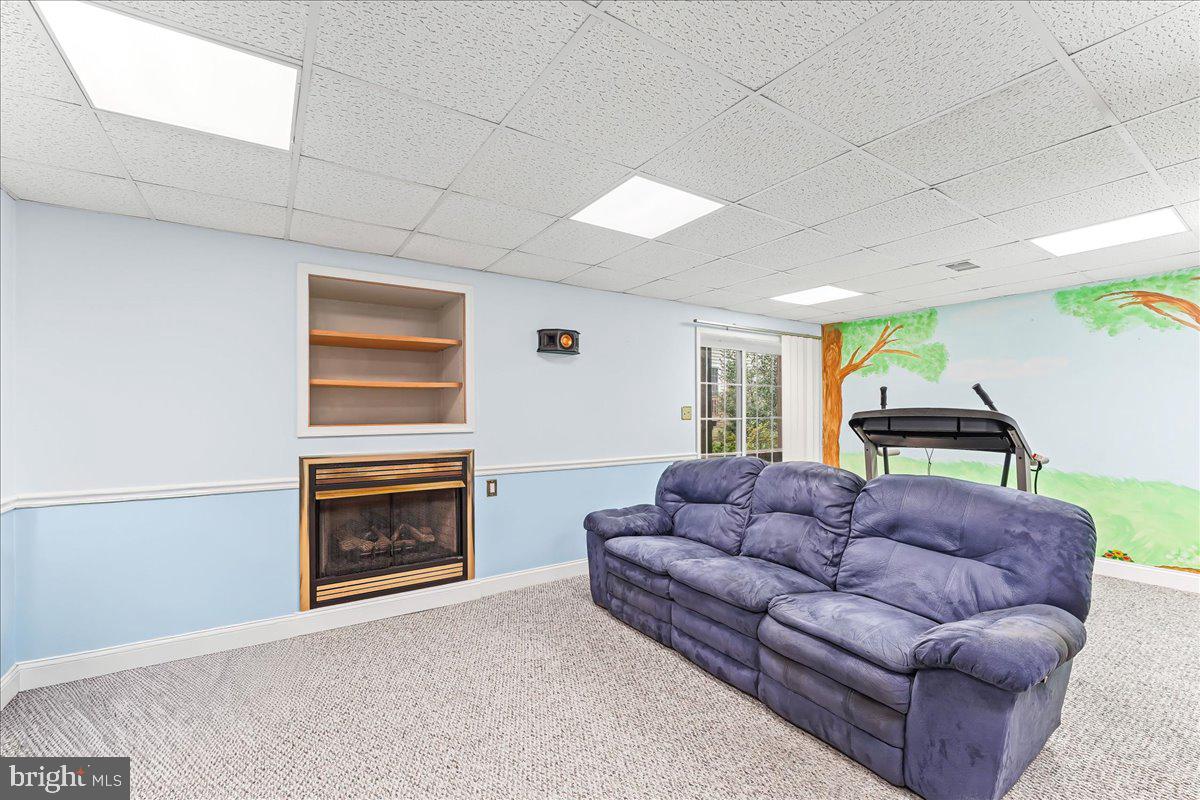 LONGWOOD VILLAGE - Residential