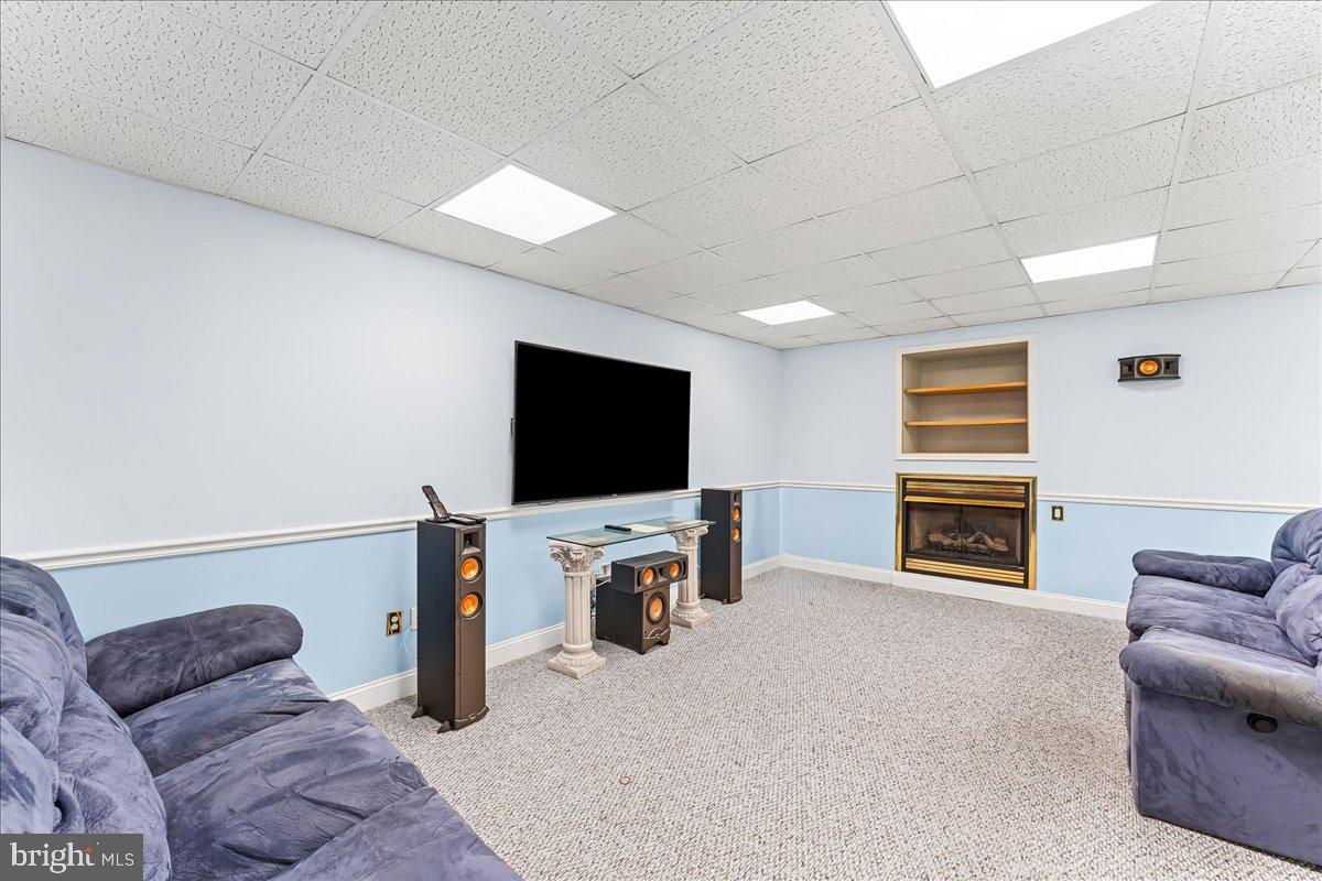 LONGWOOD VILLAGE - Residential