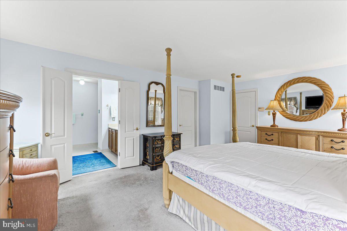 LONGWOOD VILLAGE - Residential