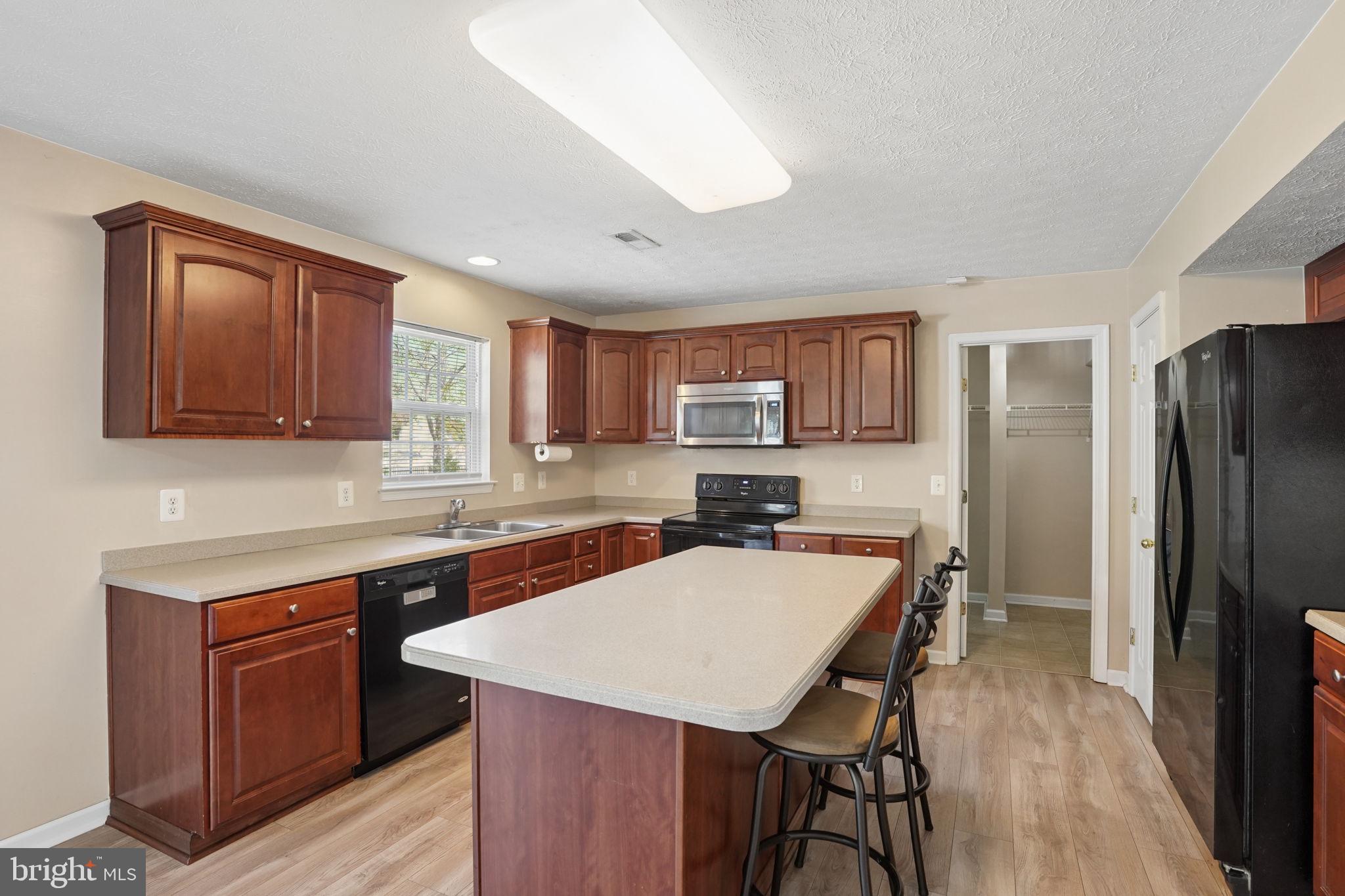 CATTAIL COMMONS - Residential