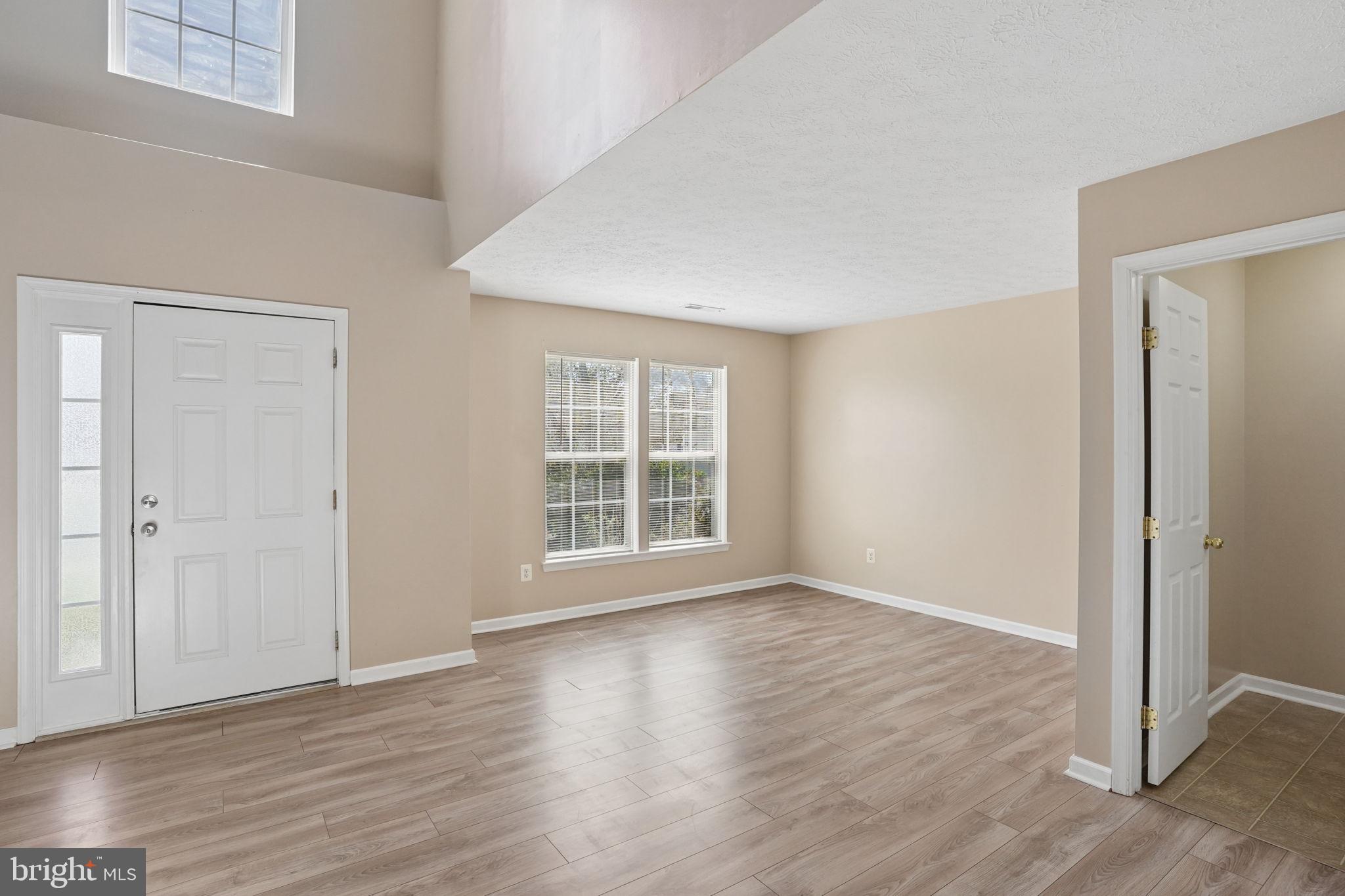 CATTAIL COMMONS - Residential