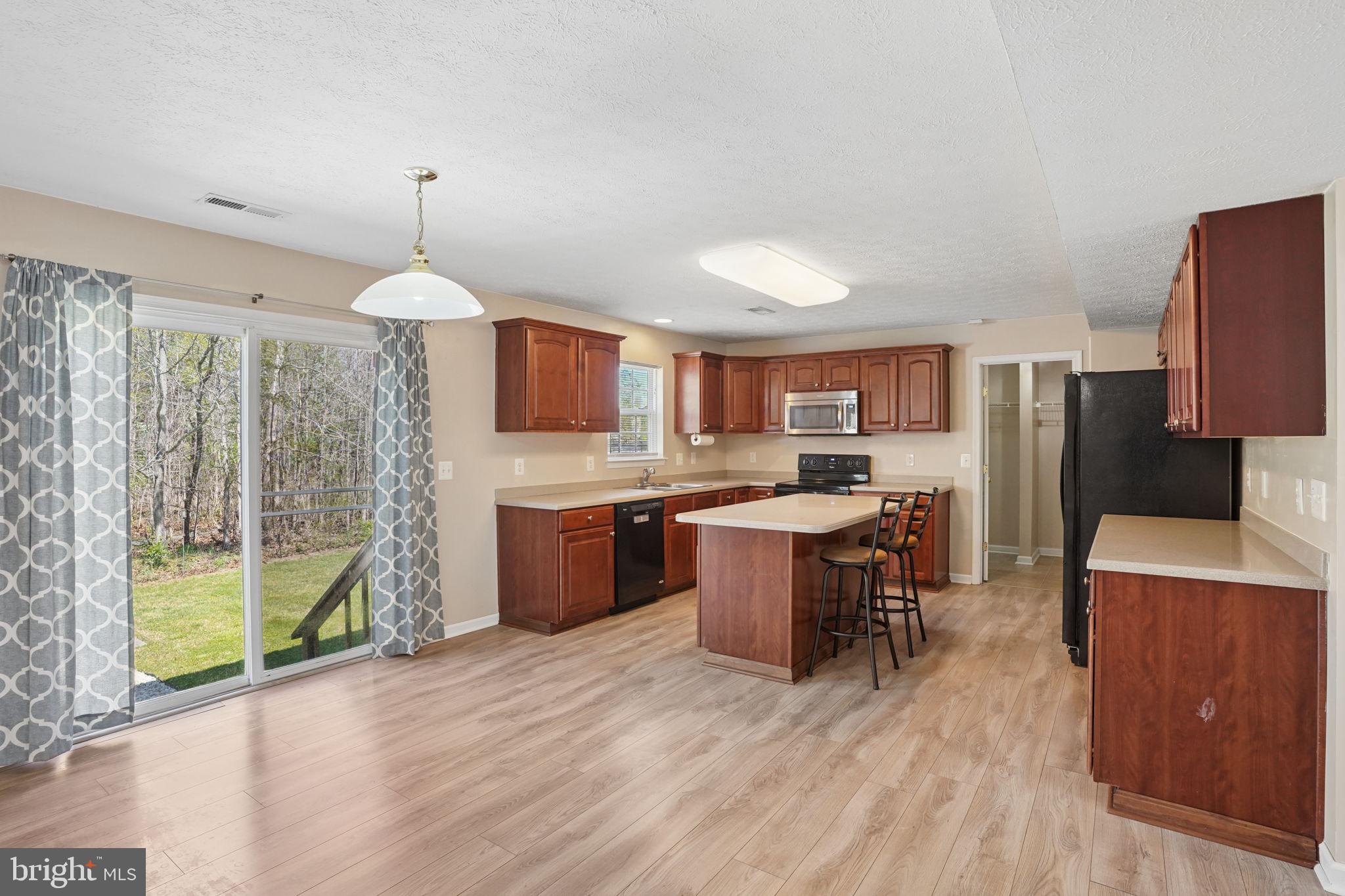 CATTAIL COMMONS - Residential