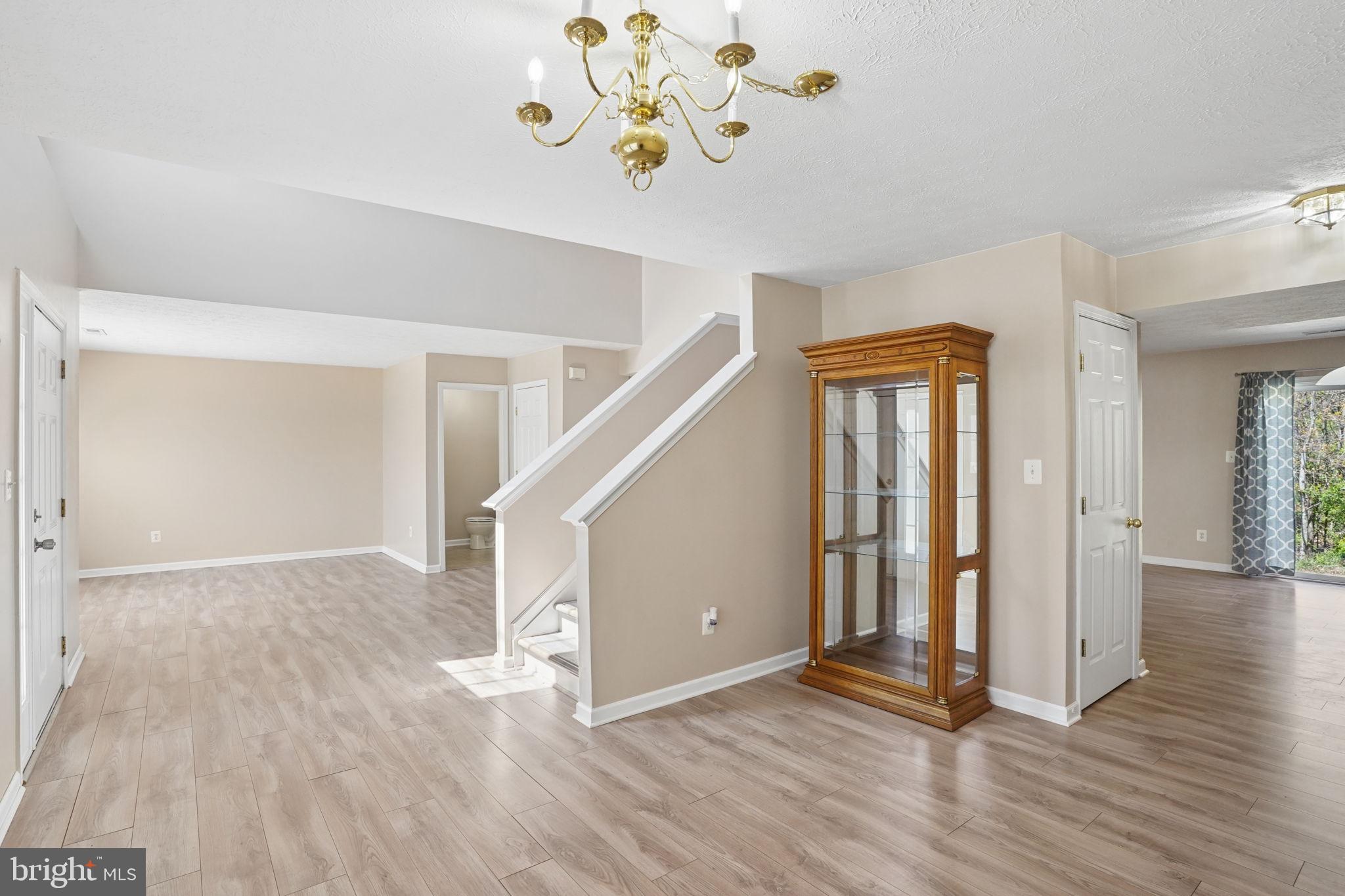 CATTAIL COMMONS - Residential