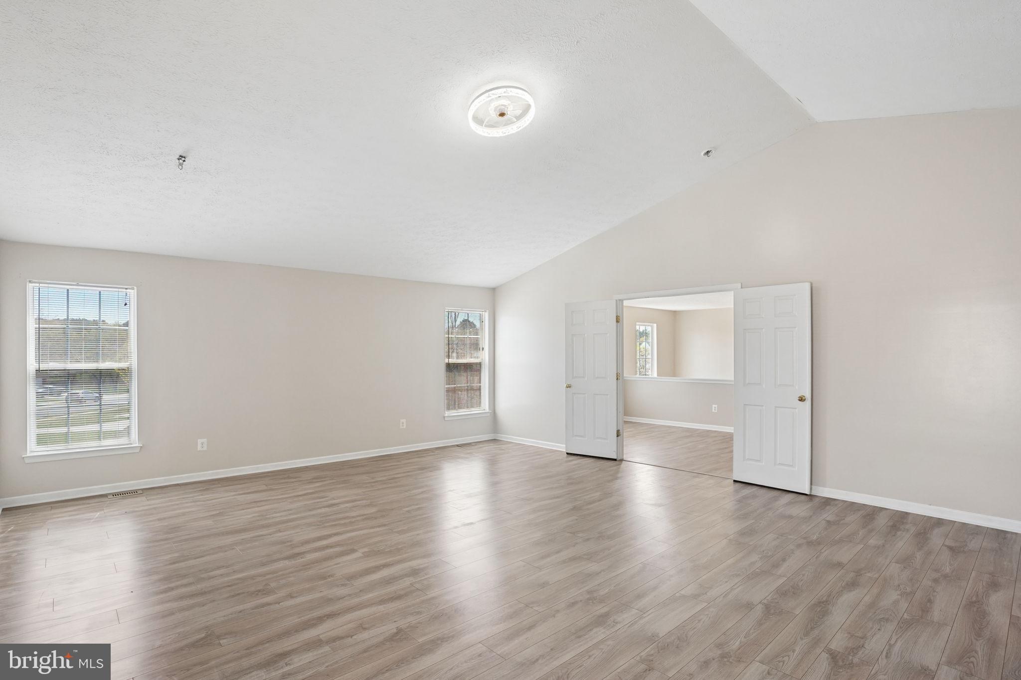 CATTAIL COMMONS - Residential