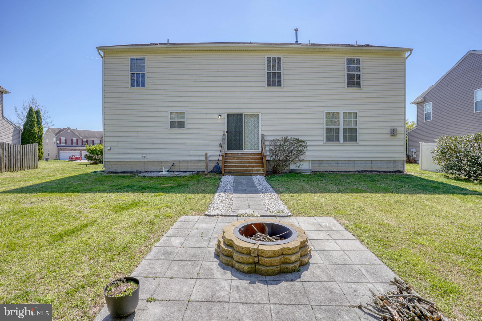 CATTAIL COMMONS - Residential