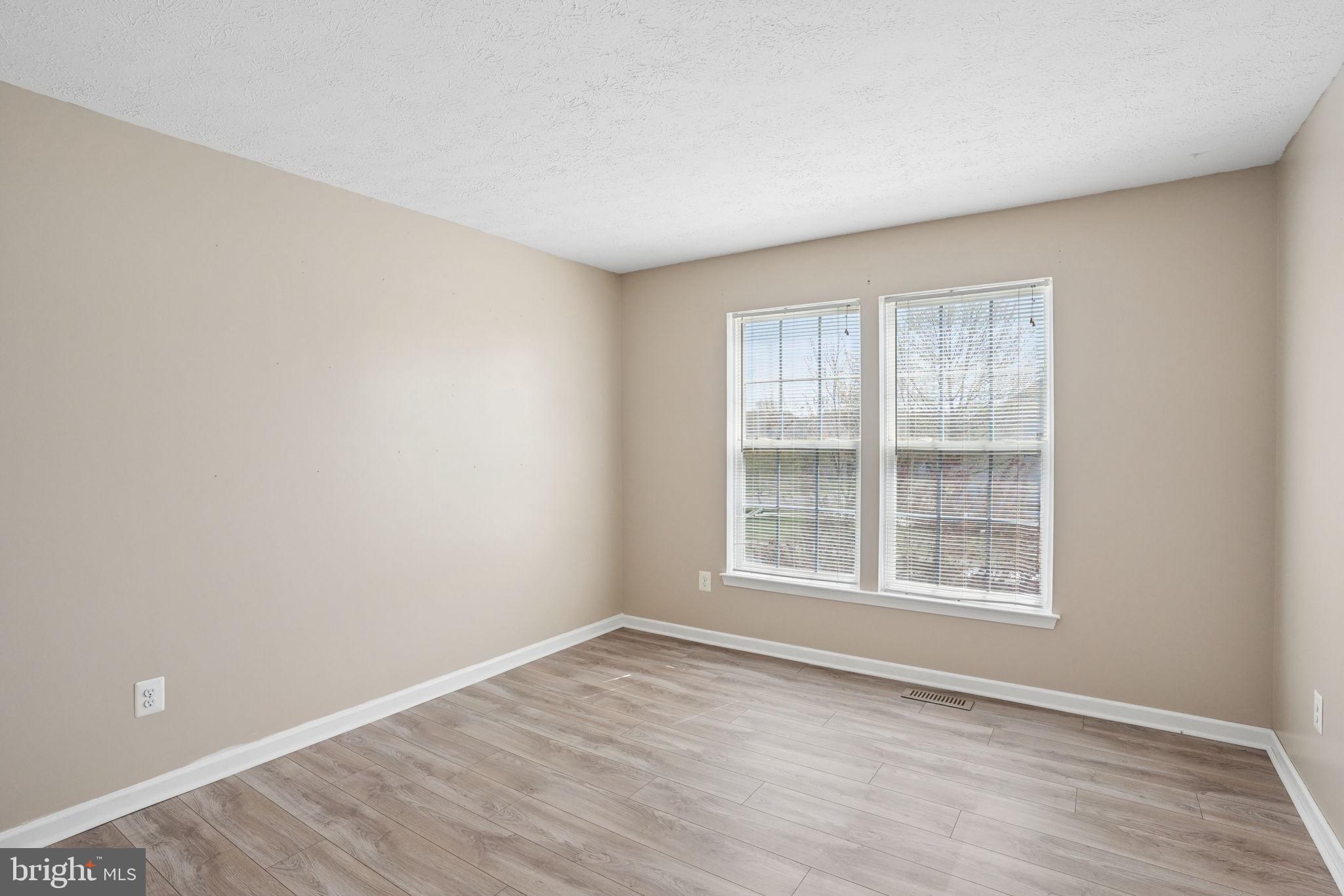 CATTAIL COMMONS - Residential