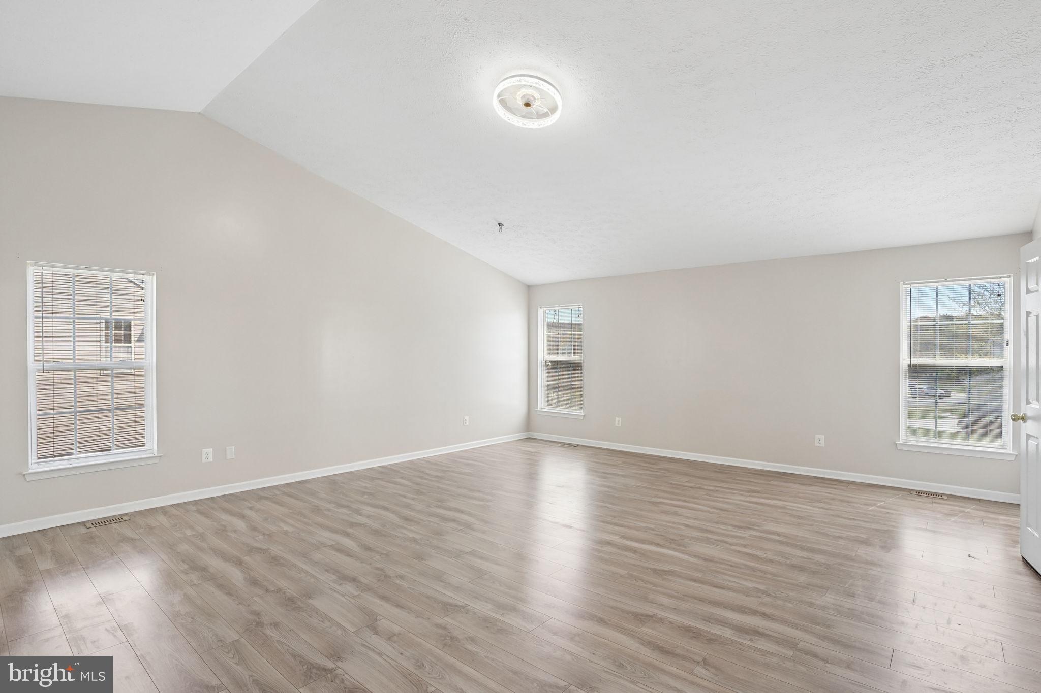 CATTAIL COMMONS - Residential