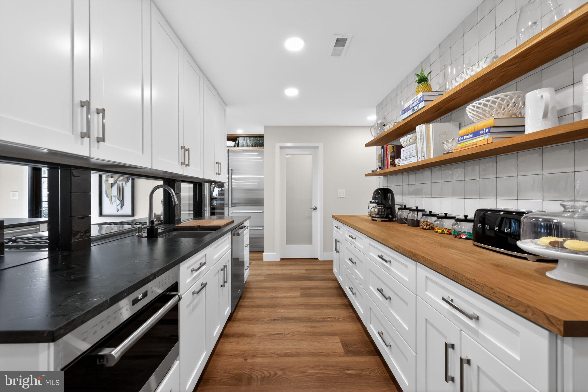 EDGEWOOD PARK - Residential