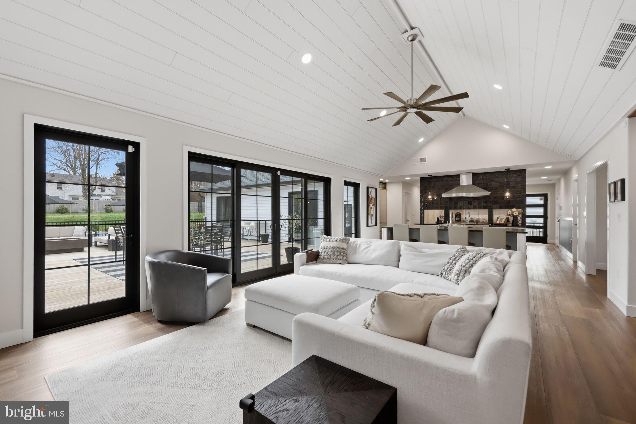 EDGEWOOD PARK - Residential