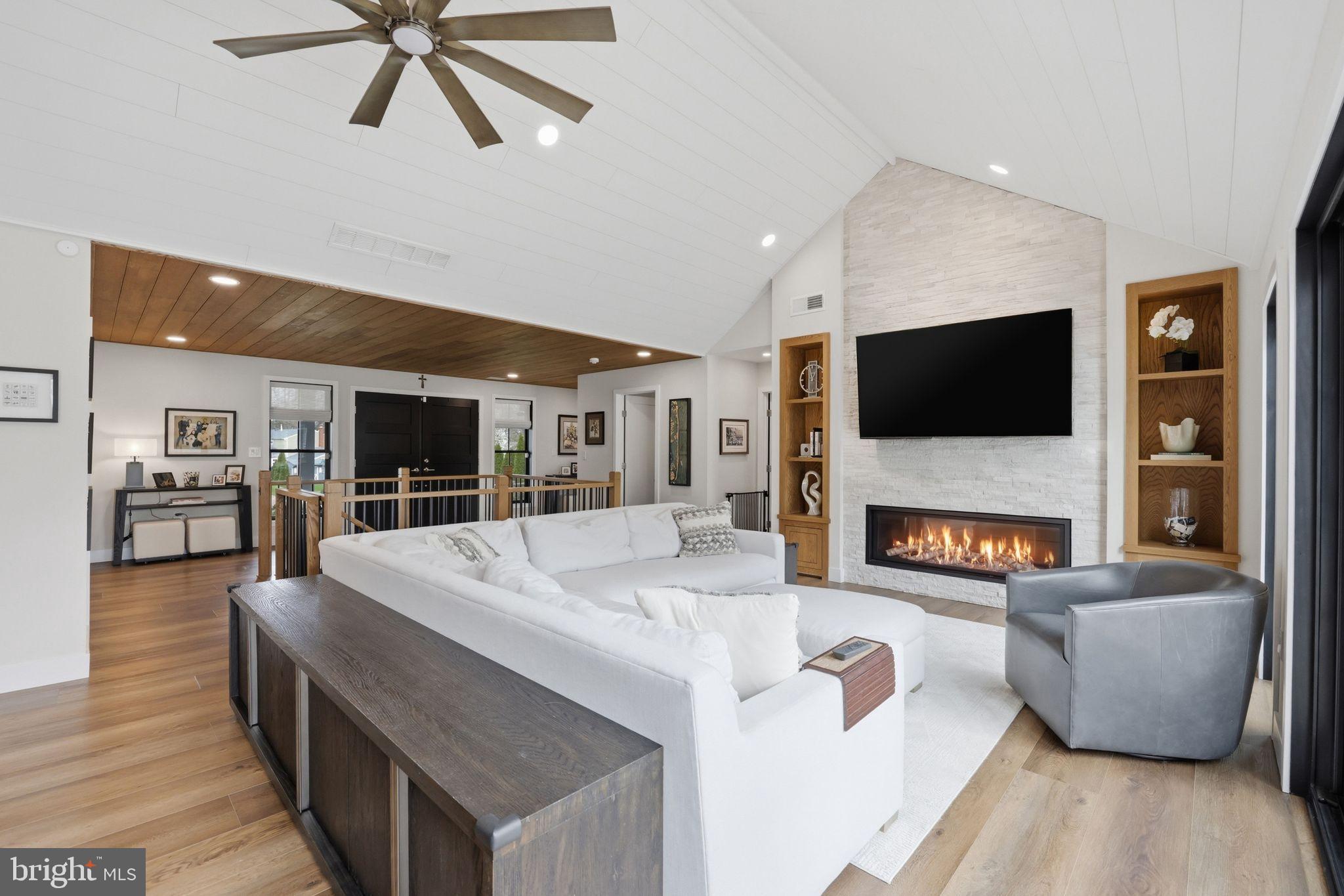 EDGEWOOD PARK - Residential