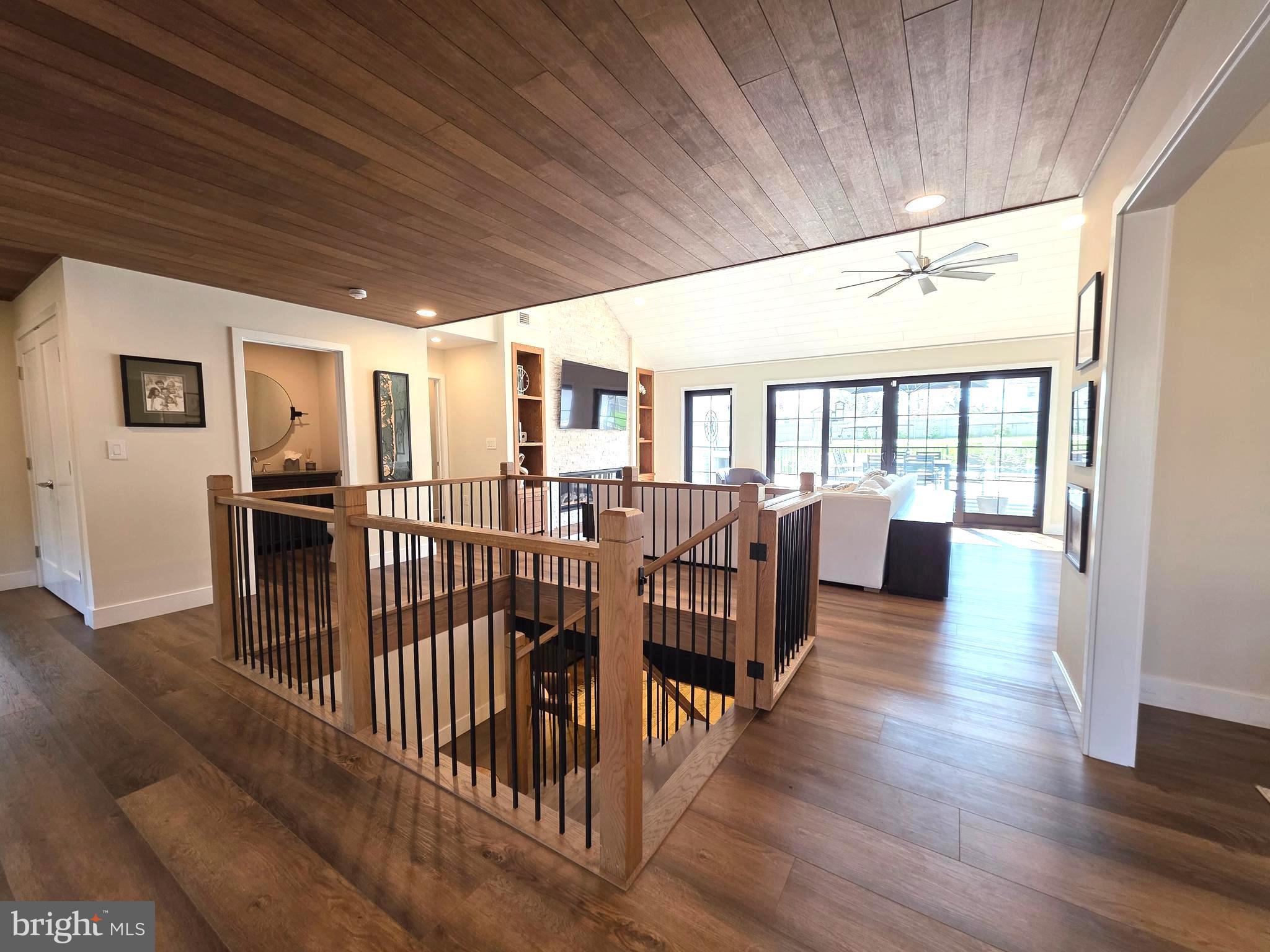 EDGEWOOD PARK - Residential