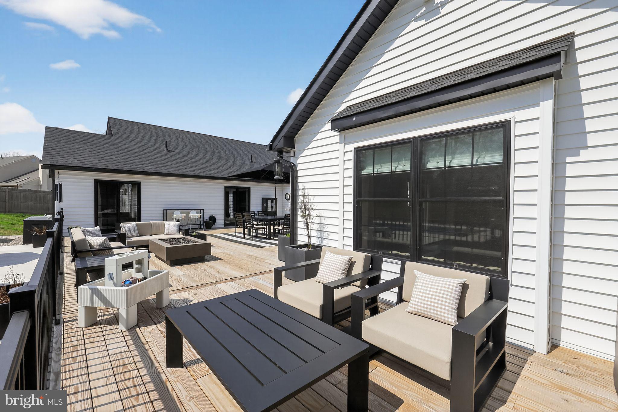 EDGEWOOD PARK - Residential