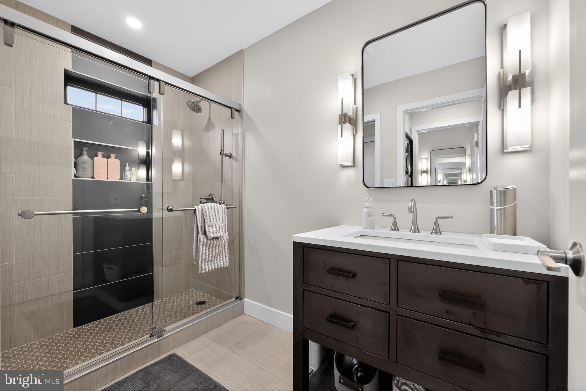 EDGEWOOD PARK - Residential