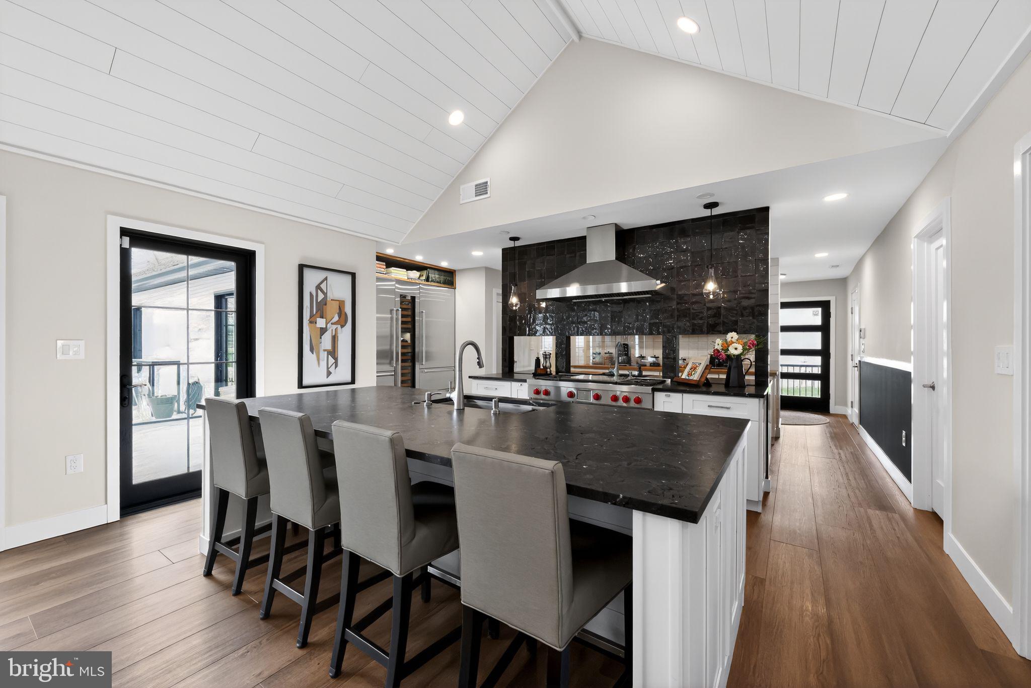 EDGEWOOD PARK - Residential