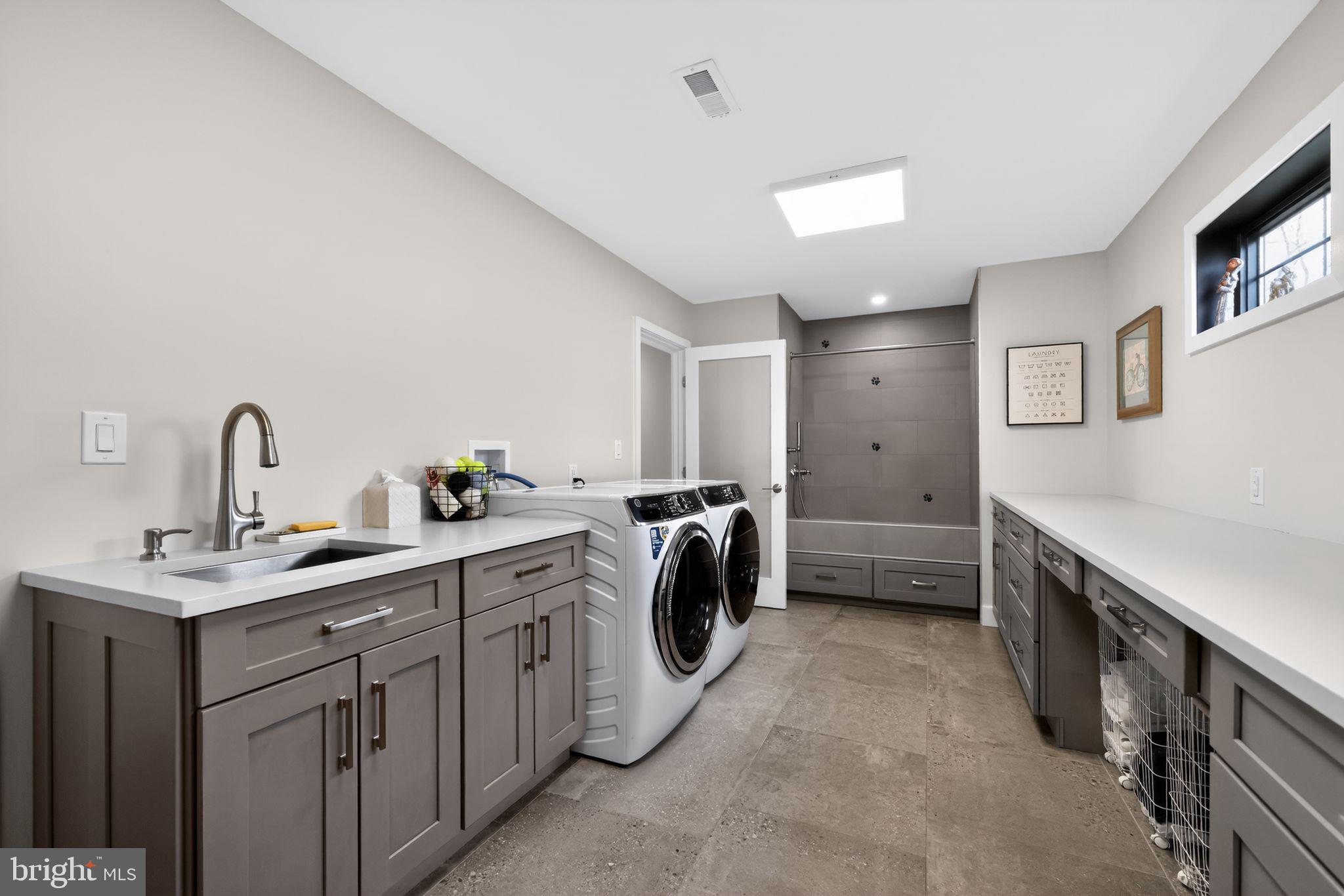 EDGEWOOD PARK - Residential