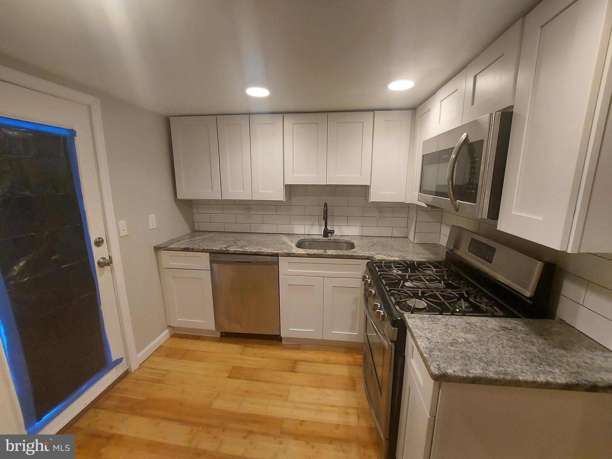 PORT RICHMOND - Residential