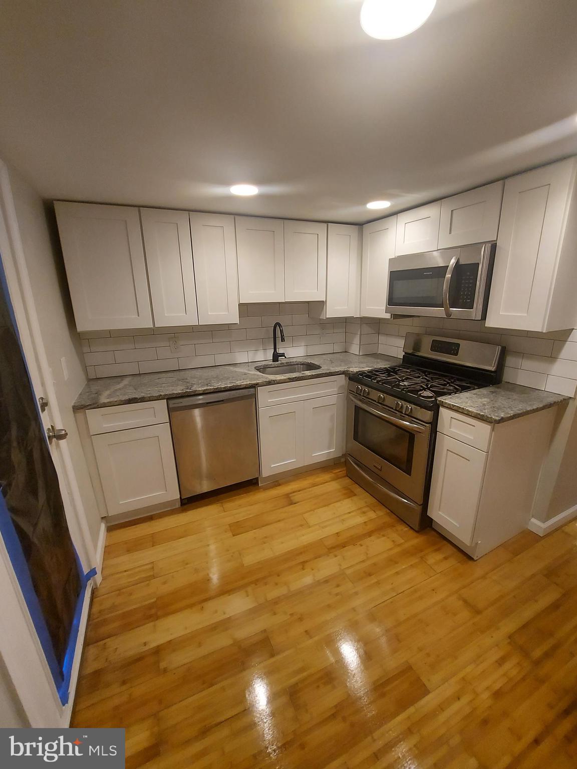 PORT RICHMOND - Residential