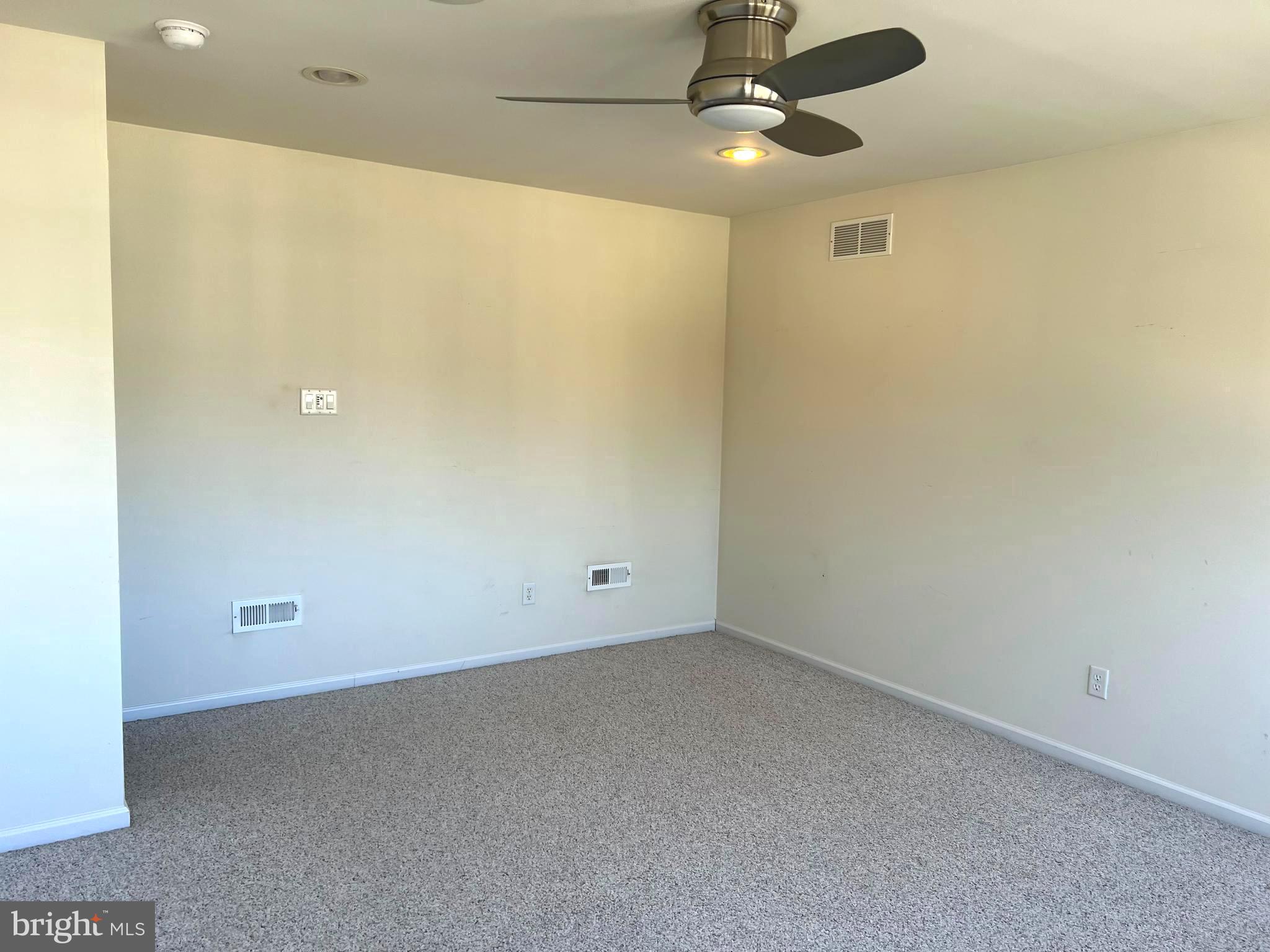 COURTYARDS - Residential