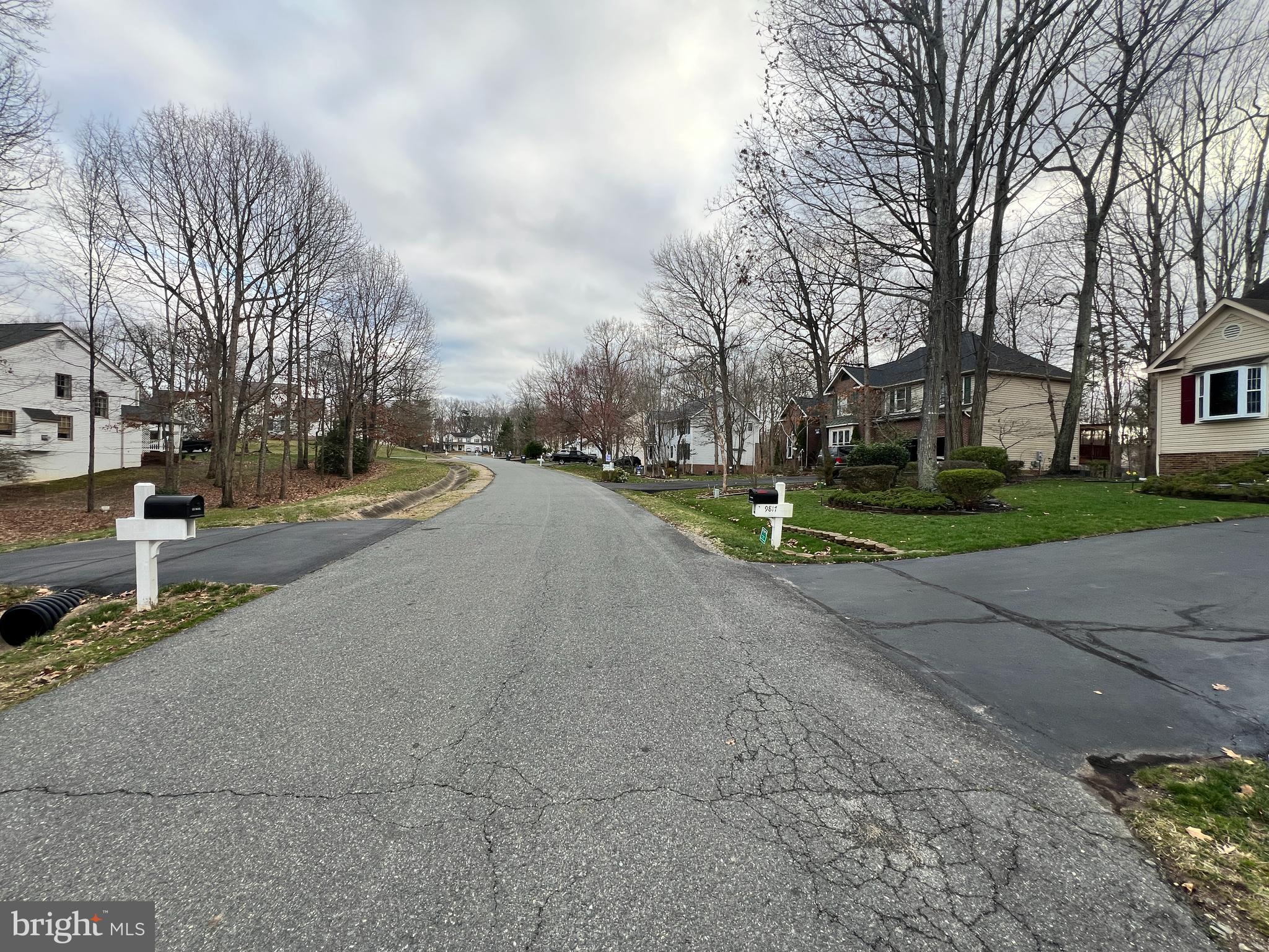 OAKMONT VILLAGE - Residential