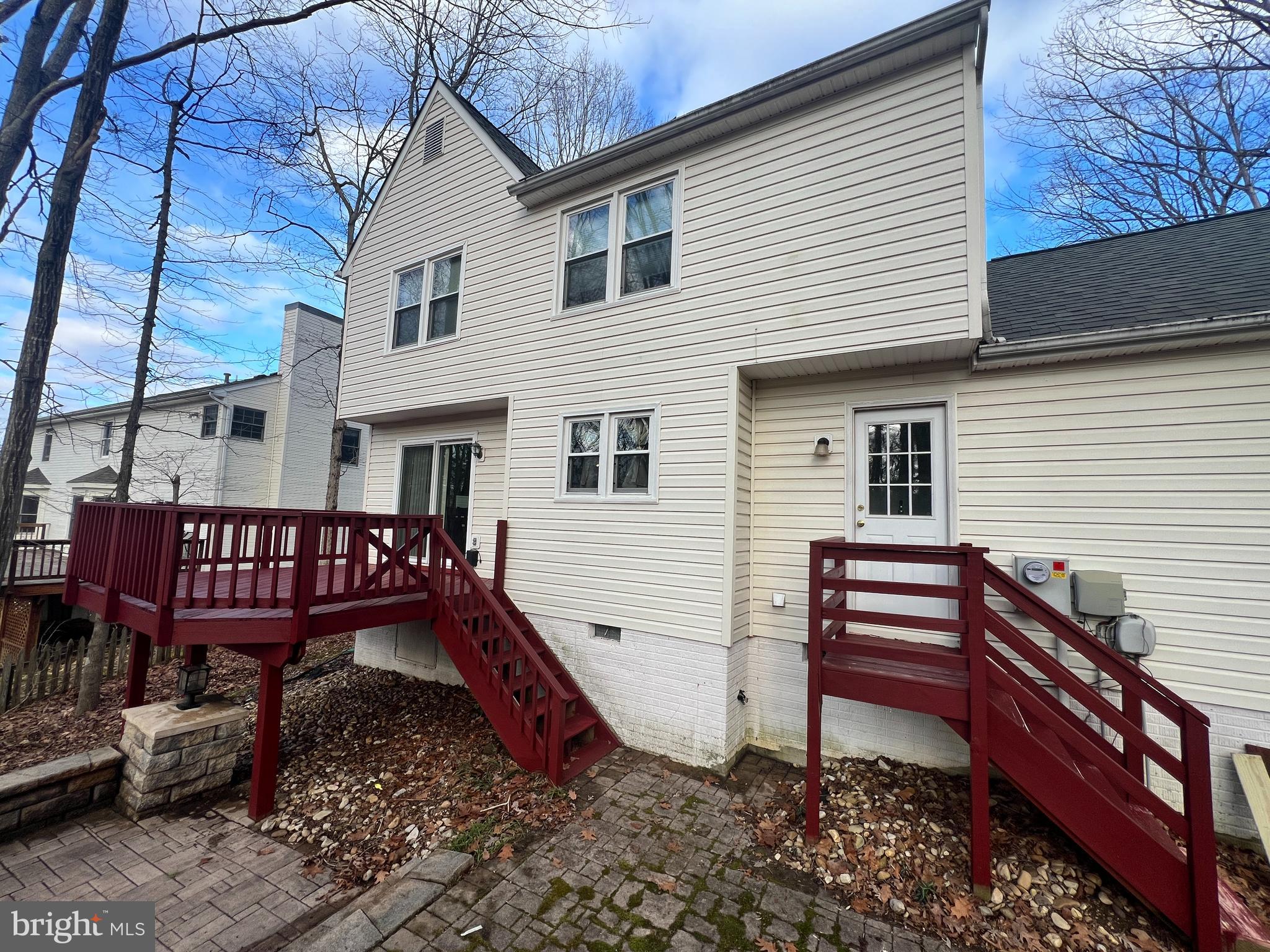 OAKMONT VILLAGE - Residential