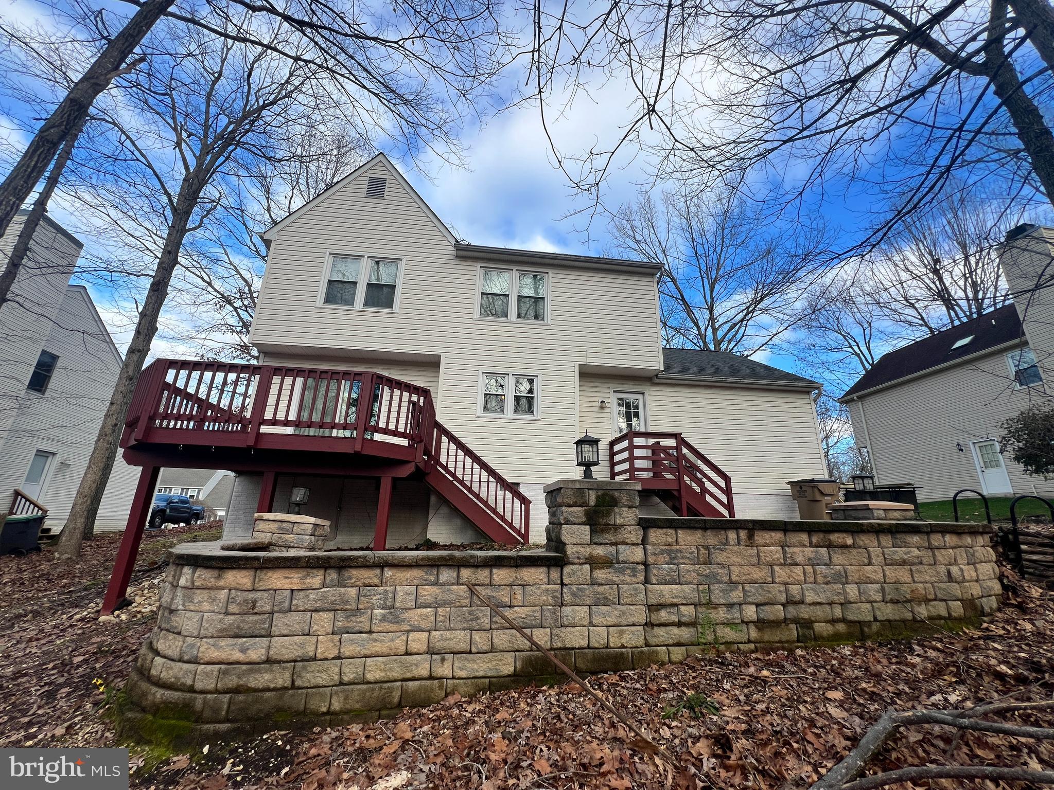 OAKMONT VILLAGE - Residential