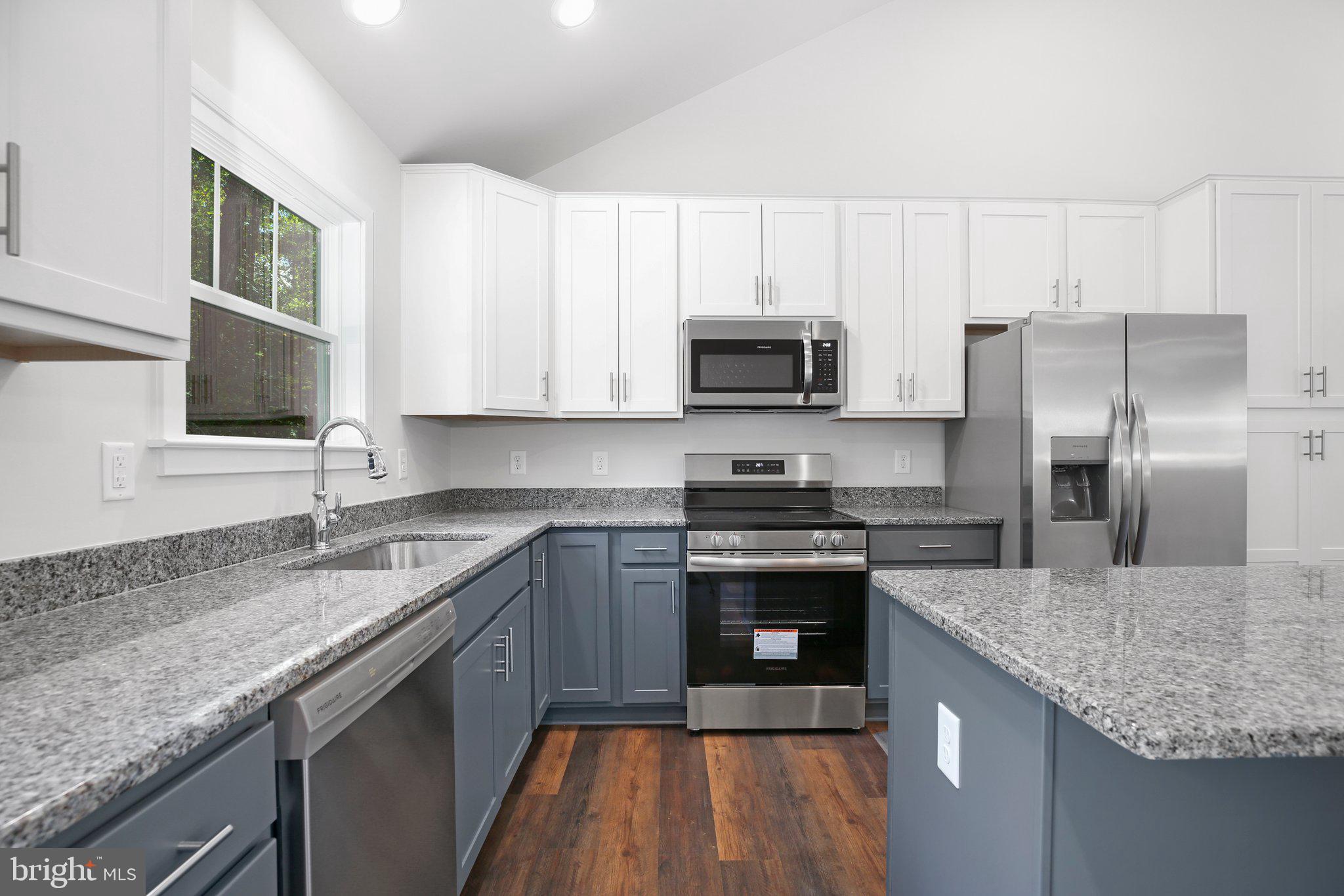 PLACID BAY ESTATES - Residential