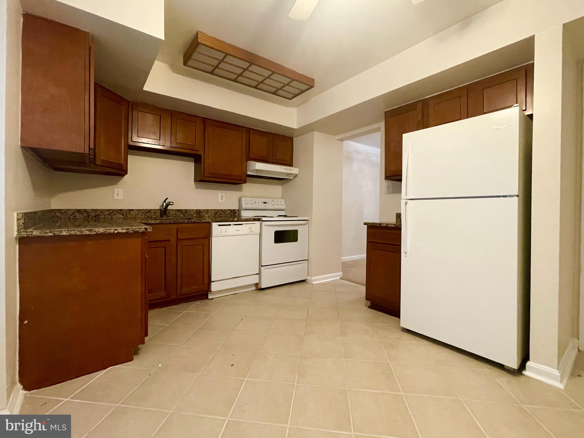 BEAU RIDGE ESTATES - Residential Lease