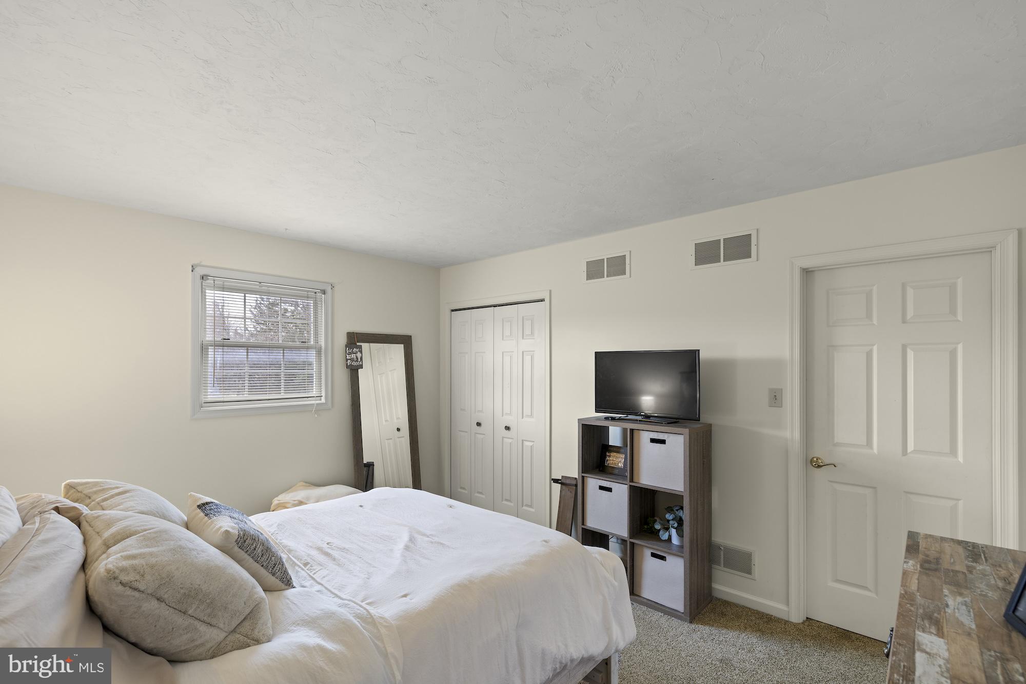 FOX RIDGE - Residential