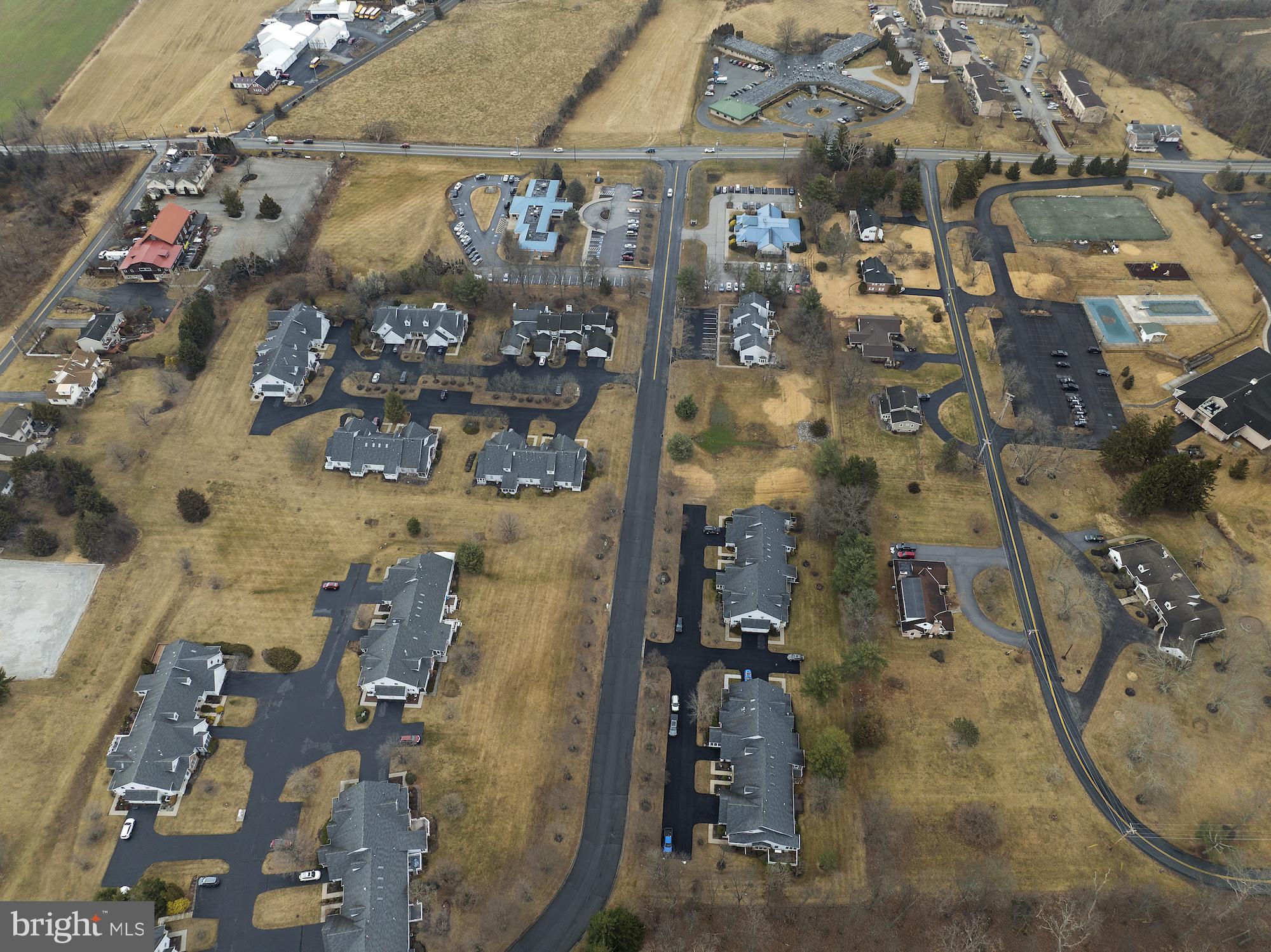 FOX RIDGE - Residential