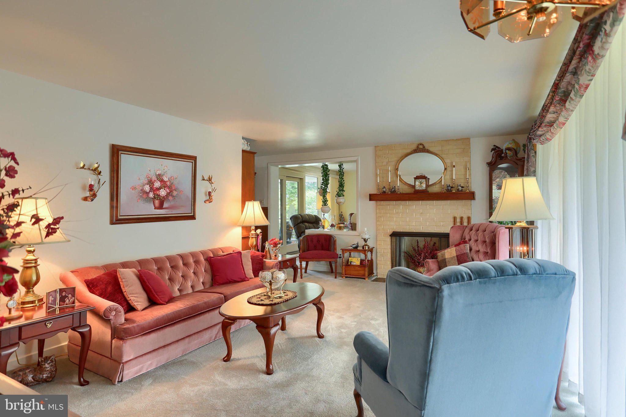 127 RIDGEVIEW DRIVE