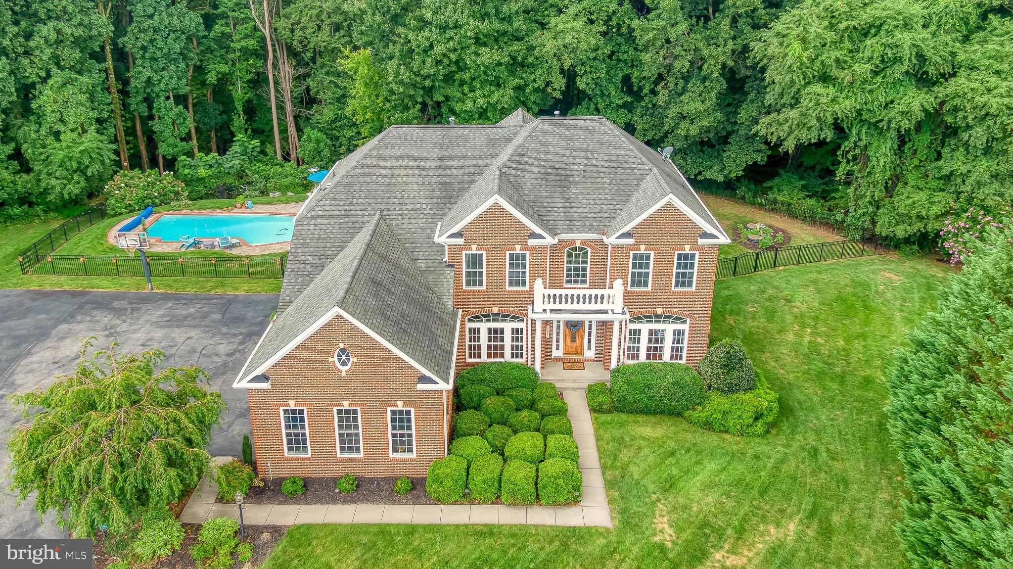 105 BOWER LANE