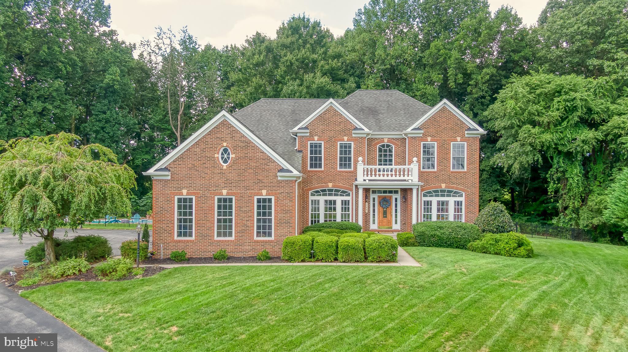 105 BOWER LANE