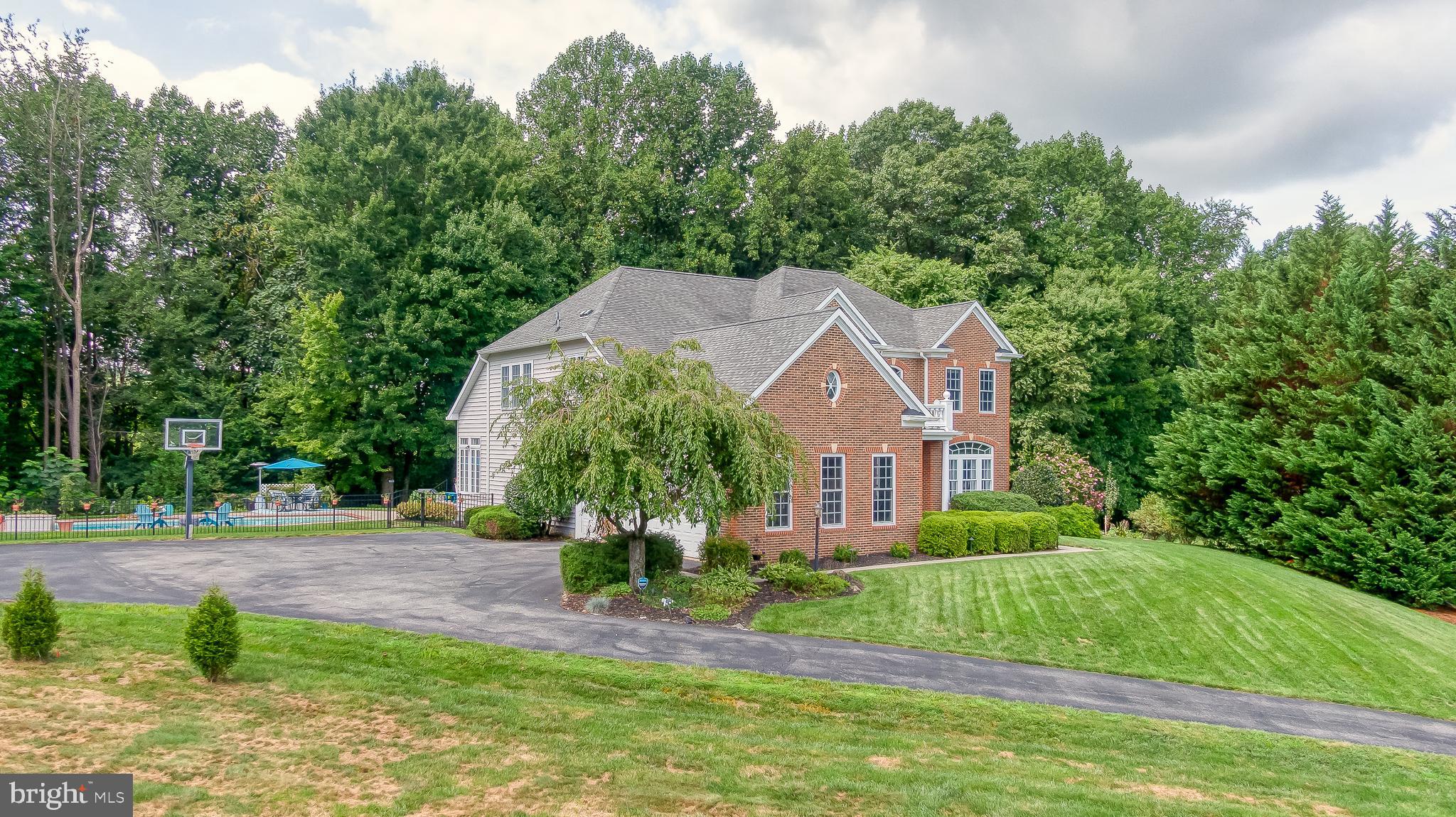 105 BOWER LANE