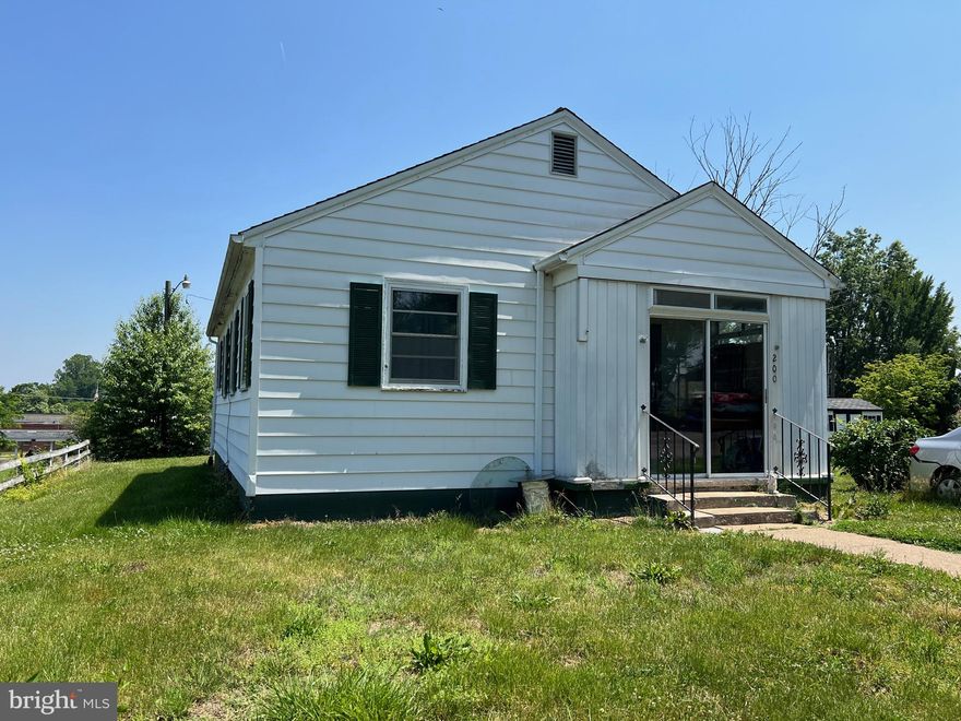 2BR/1BA One level home nestled in the town of Madison. Located within walking distance to shopping and restaurants. A great opportunity for a fixer upper or an investment property. Solid house needs updating and tlc. Home offers hardwood floors throughout the main level. Large living room with lots of natural light. Eat-in kitchen with table space. Enclosed front and rear porch. Laundry on the main level back porch. Unfinished basement offers storage and utility area.