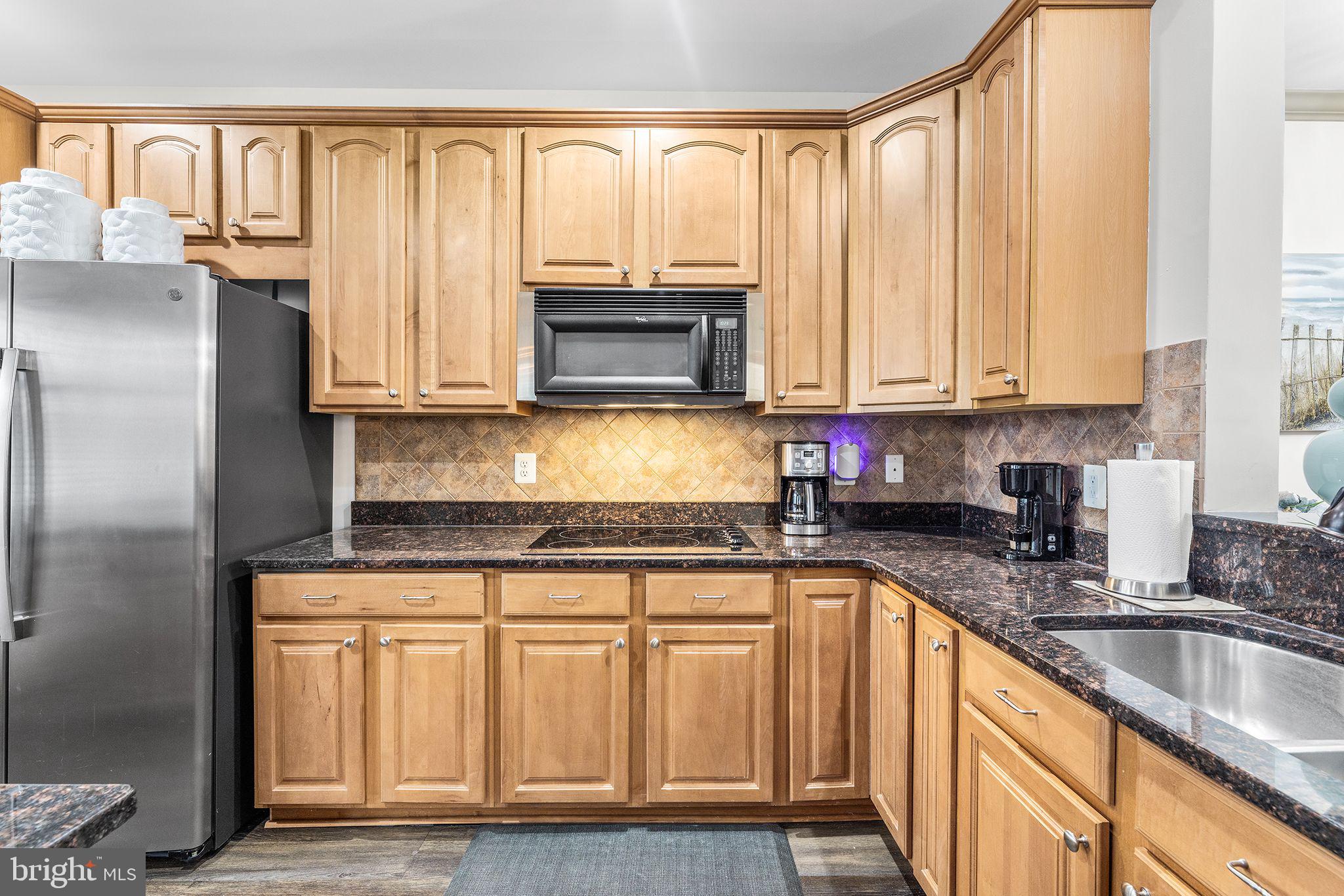 SUNSET ISLAND - Residential