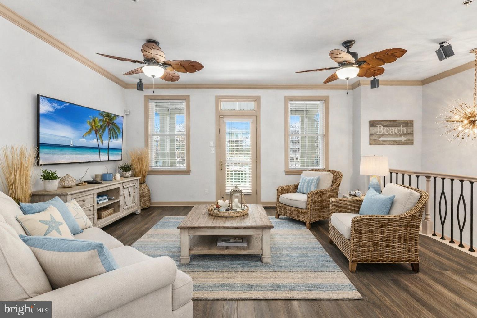 SUNSET ISLAND - Residential