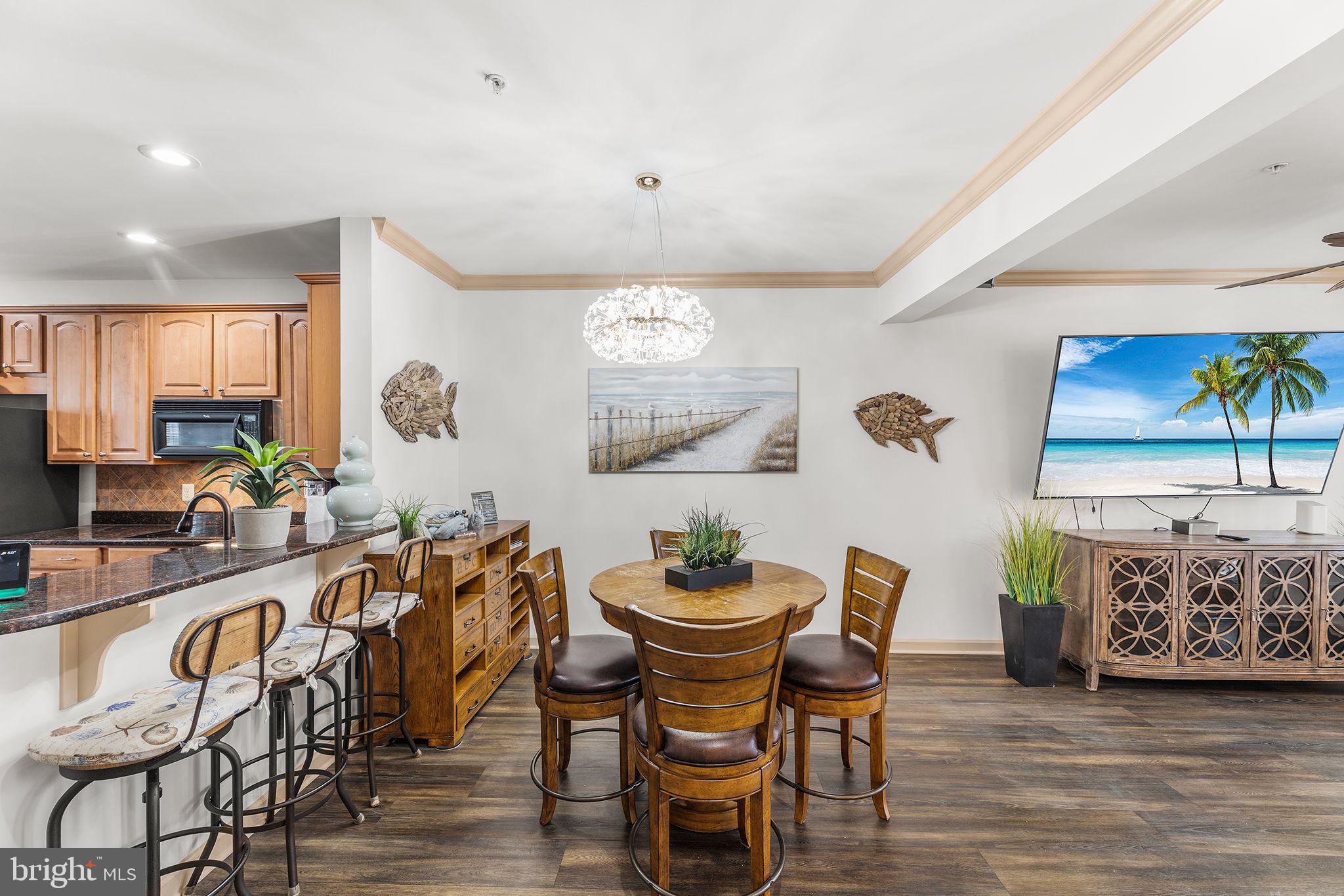 SUNSET ISLAND - Residential