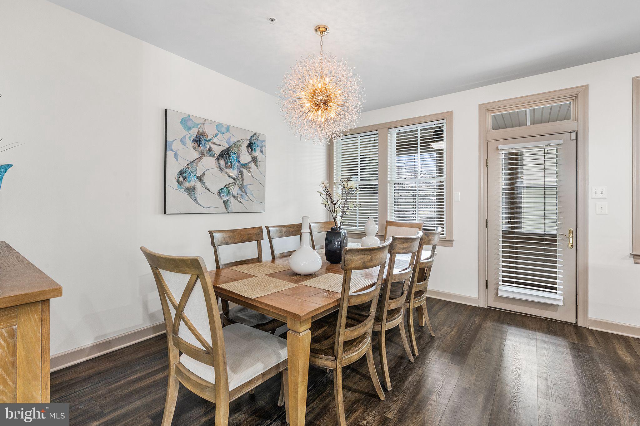 SUNSET ISLAND - Residential