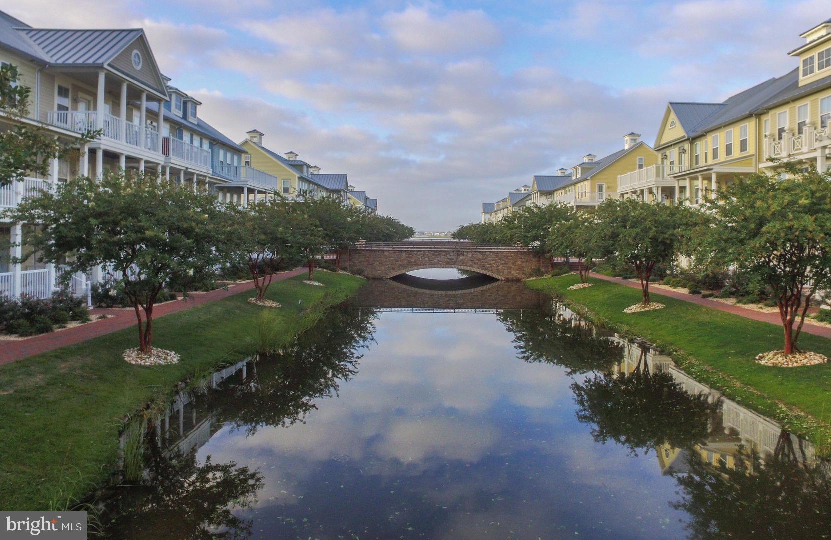 SUNSET ISLAND - Residential