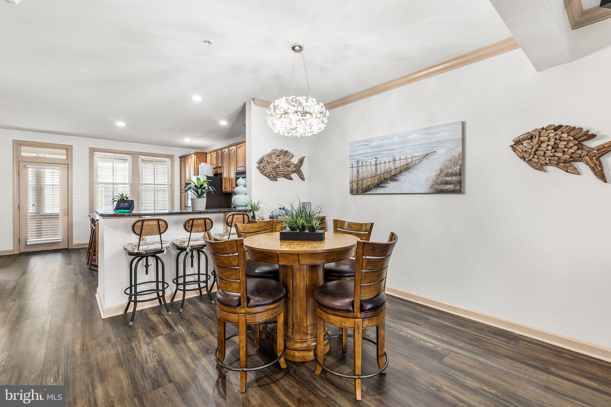 SUNSET ISLAND - Residential